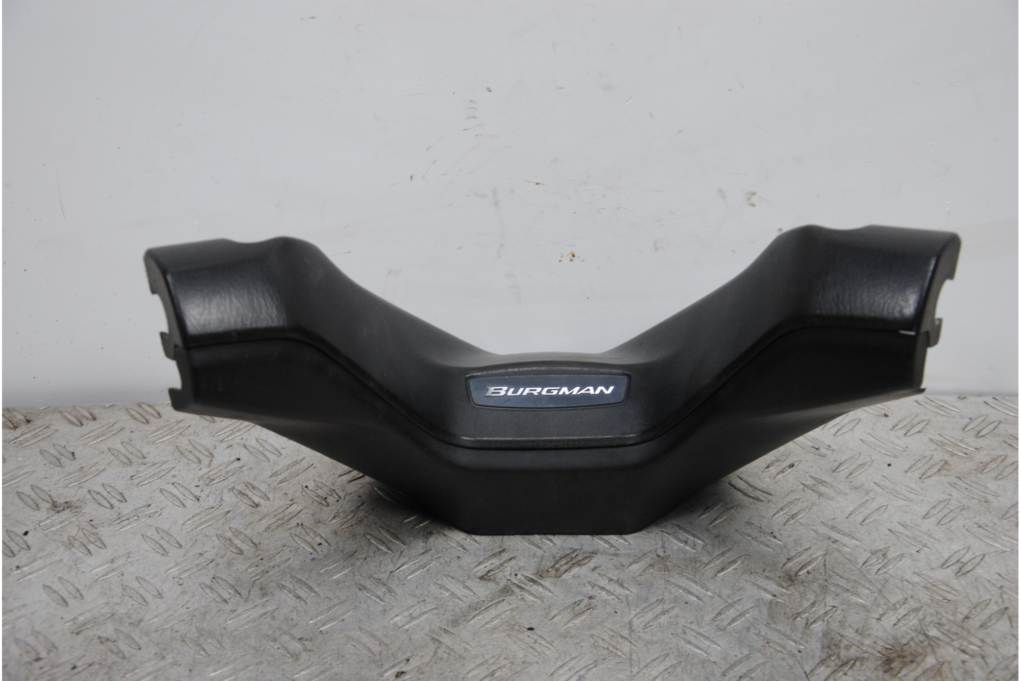 Carena Coprimanubrio Suzuki Burgman 400 K7 dal 2007 al 2013  1688485006237