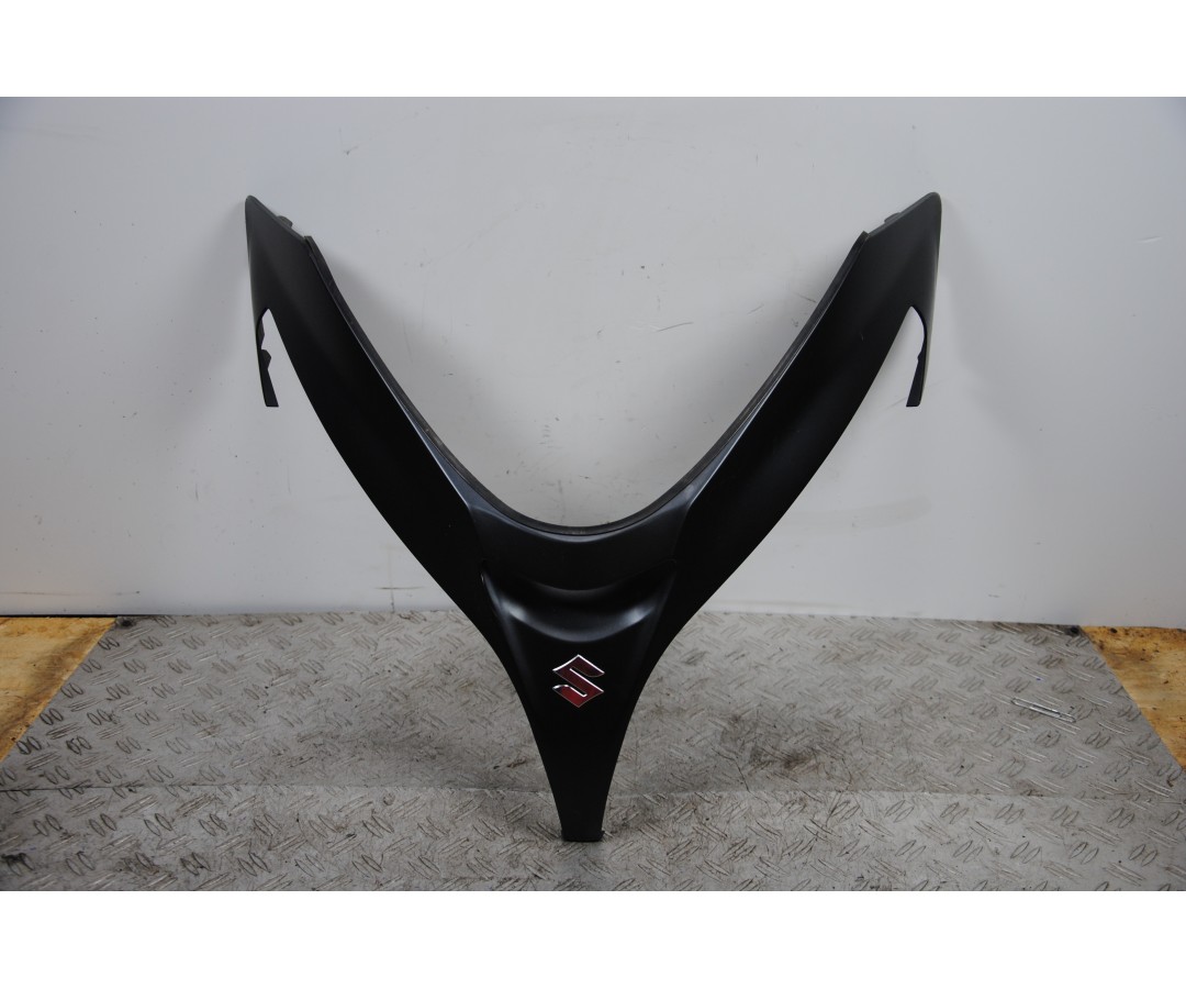 Carena Scudetto Boomerang Anteriore Suzuki Burgman 400 K7 dal 2007 al 2013  1688566974219