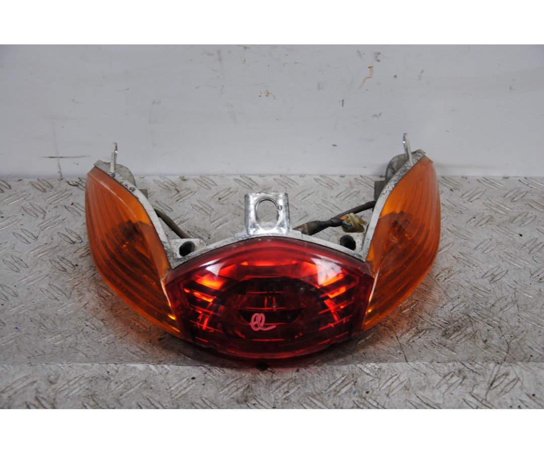 Fanale Stop Posteriore Honda Chiocciola @ 150 dal 2000 al 2006 1688655871658 Fanale Stop Posteriore Honda Chiocciola @ 150 dal 2000 al 2006 1688655871658