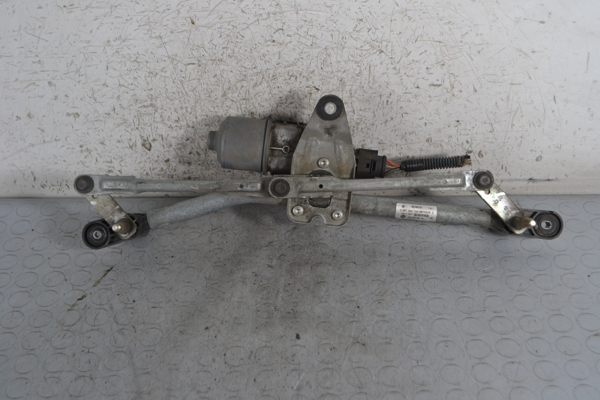 Motorino Tergicristalli Anteriore Alfa Romeo 159 dal 2005 al 2011 Cod 60694874  1688723926211