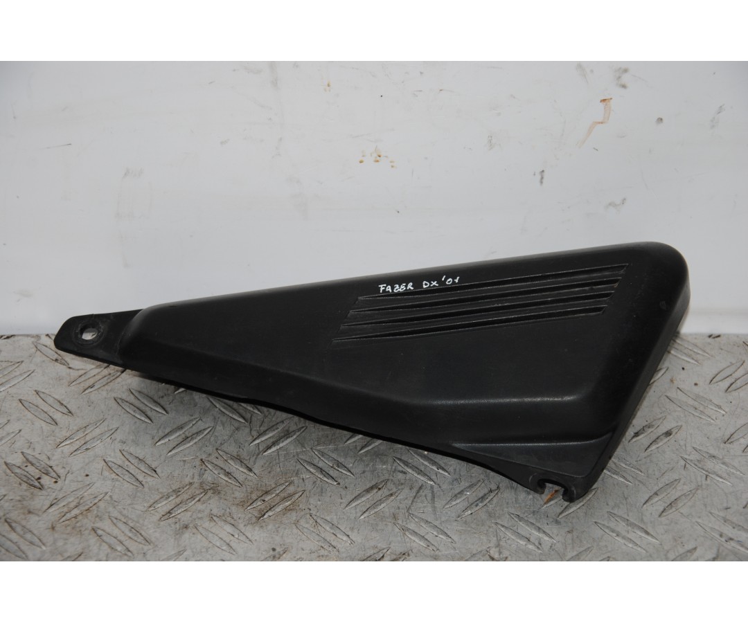 Carena Fianchetto Destro DX Yamaha Fazer 600 FZS Dal 1998 al 2001 1688739106119 Carena Fianchetto Destro DX Yamaha Fazer 600 FZS Dal 1998 al 2001 1688739106119