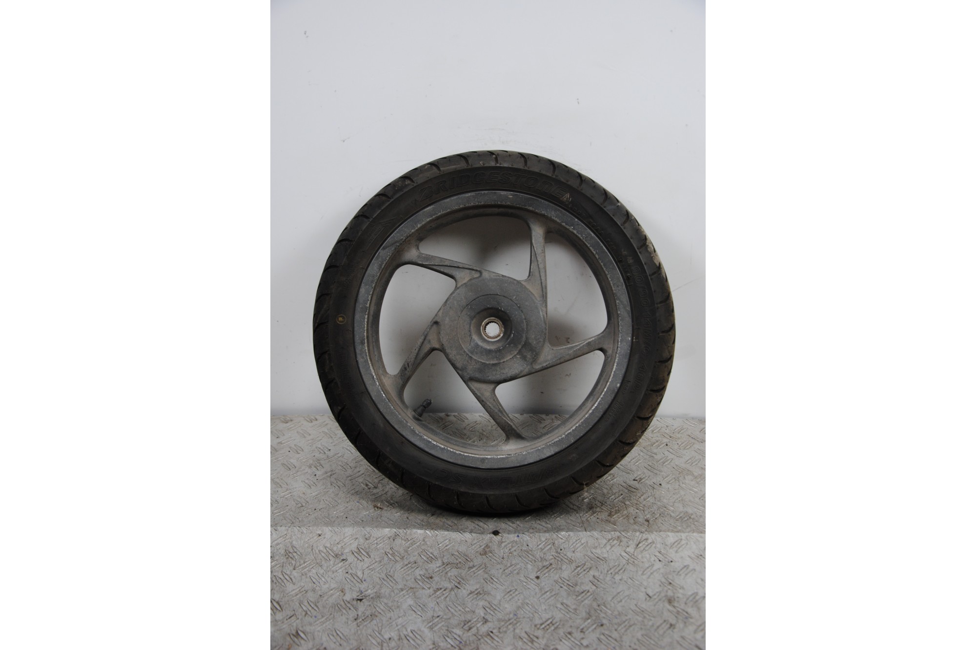Cerchio Posteriore Honda Vision 110 dal 2011 al 2017  1688744898351
