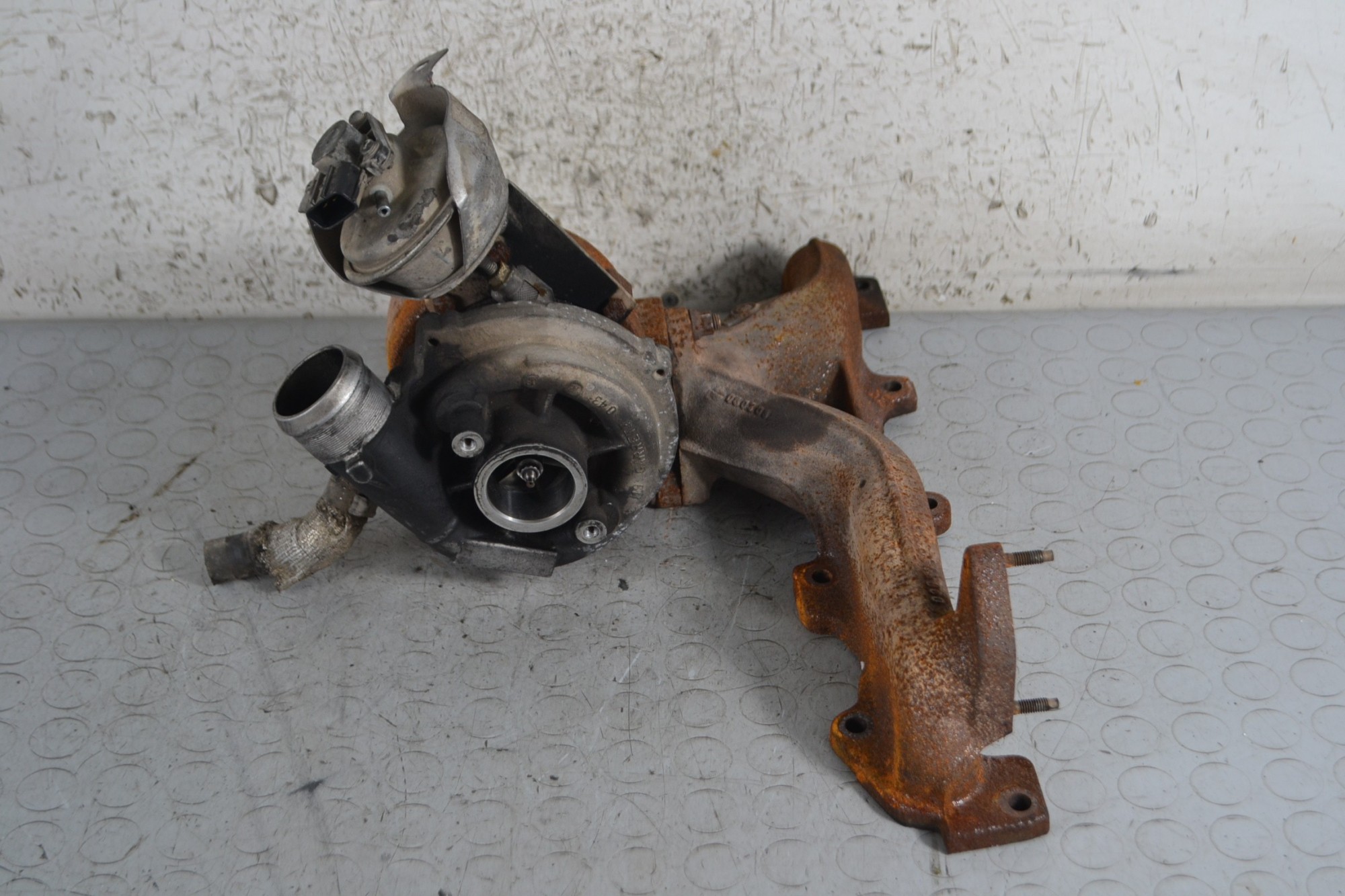 Turbina Turbocompressore Ford Kuga 2.0 TDCI dal 2008 al 2012 Cod 8v4q-6k682-aa  1688982008819