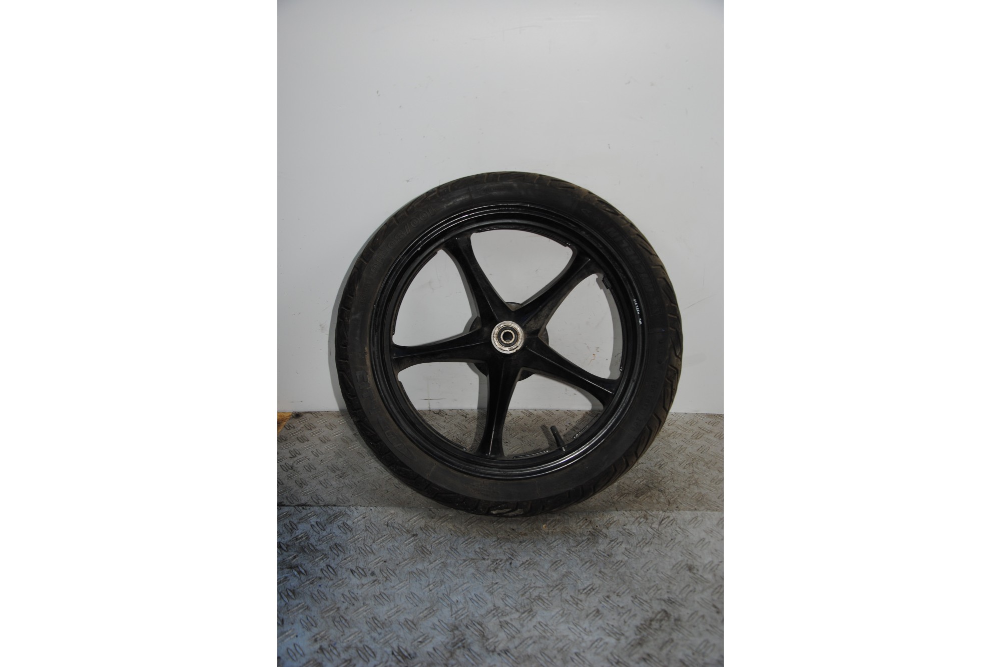 Cerchio Anteriore Suzuki Sixteen 125 / 150 dal 2007 al 2014  1689177391761