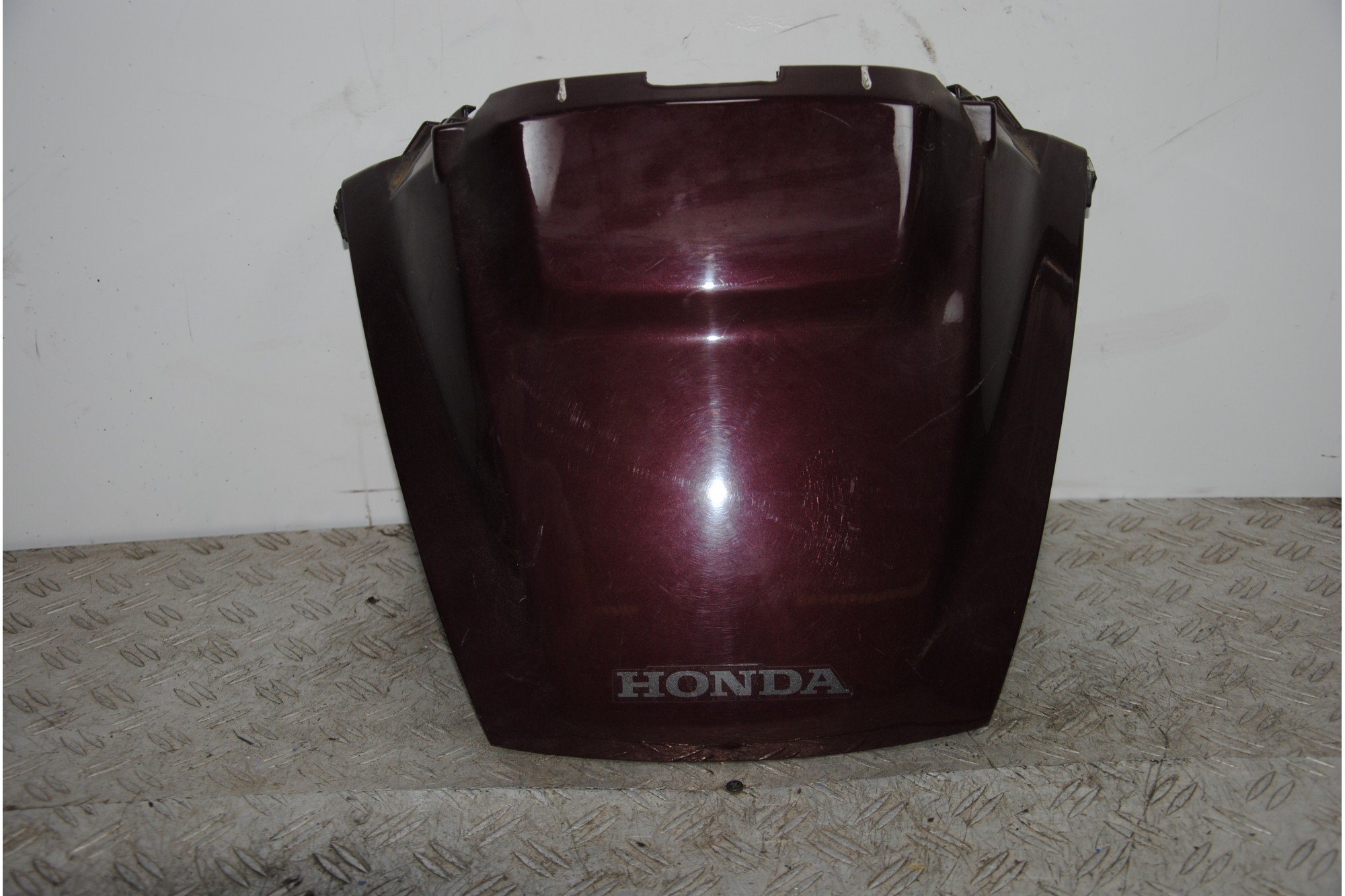 Carena Codino Posteriore Honda Silver Wing 400/600 Dal 2001 Al 2006 ATTACCO CENTRALE ROTTO  1689237635835
