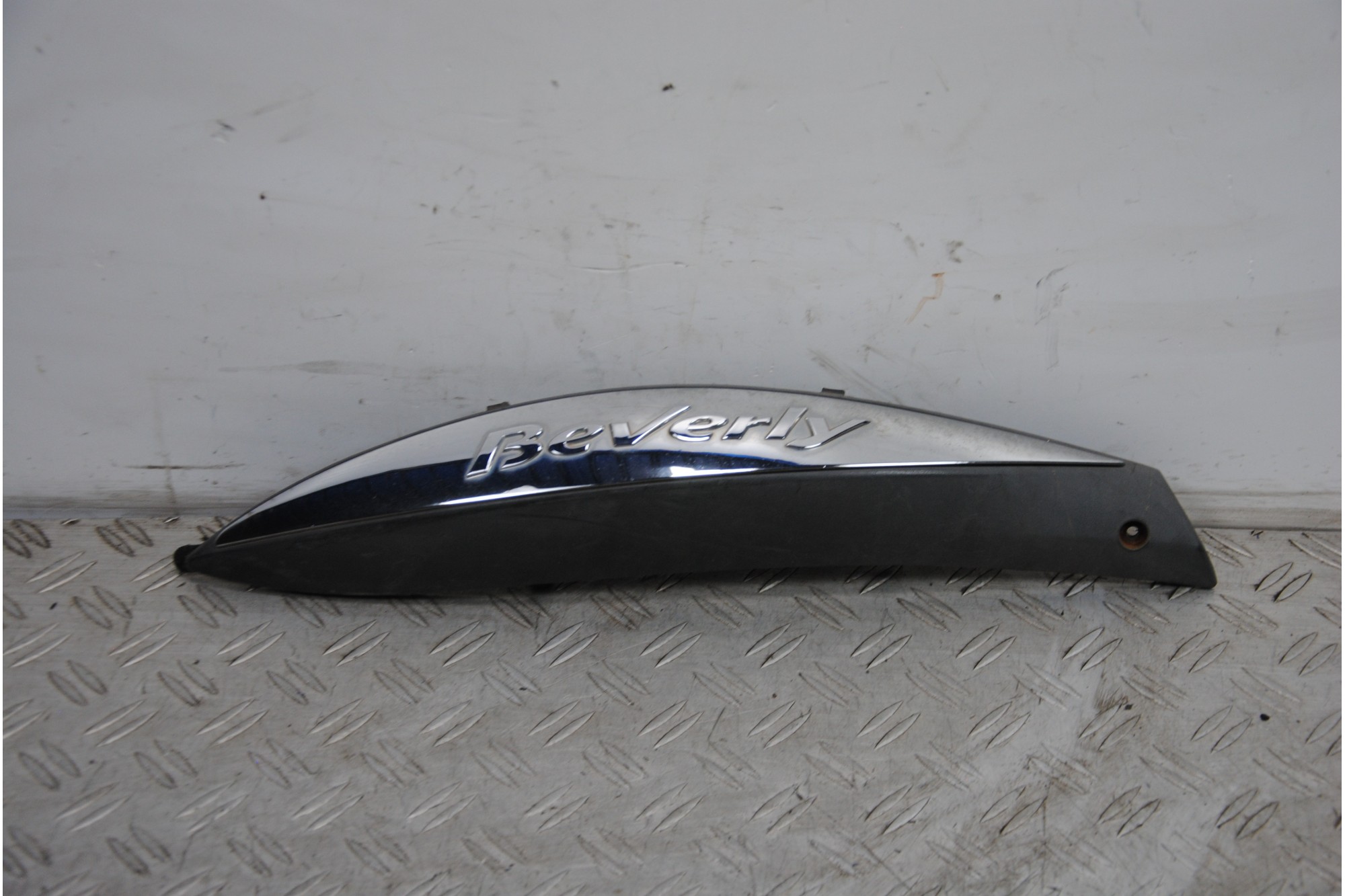 Carena Paracolpi Sinistro Piaggio Beverly Cruiser 500 dal 2007 al 2012  1689330107345