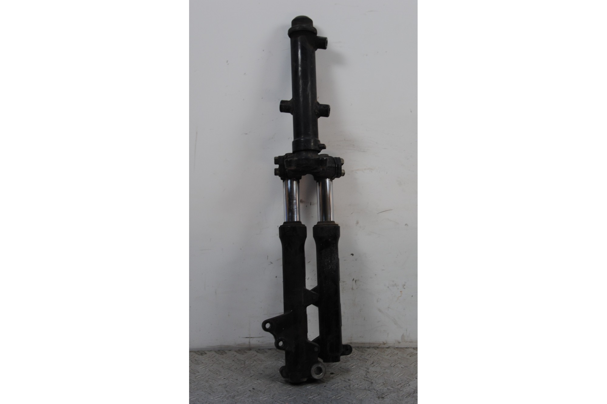 Stelo Destro Dx Forcella Anteriore Yamaha Tricity 125 / 150 dal 2014 al 2020  1689581527381