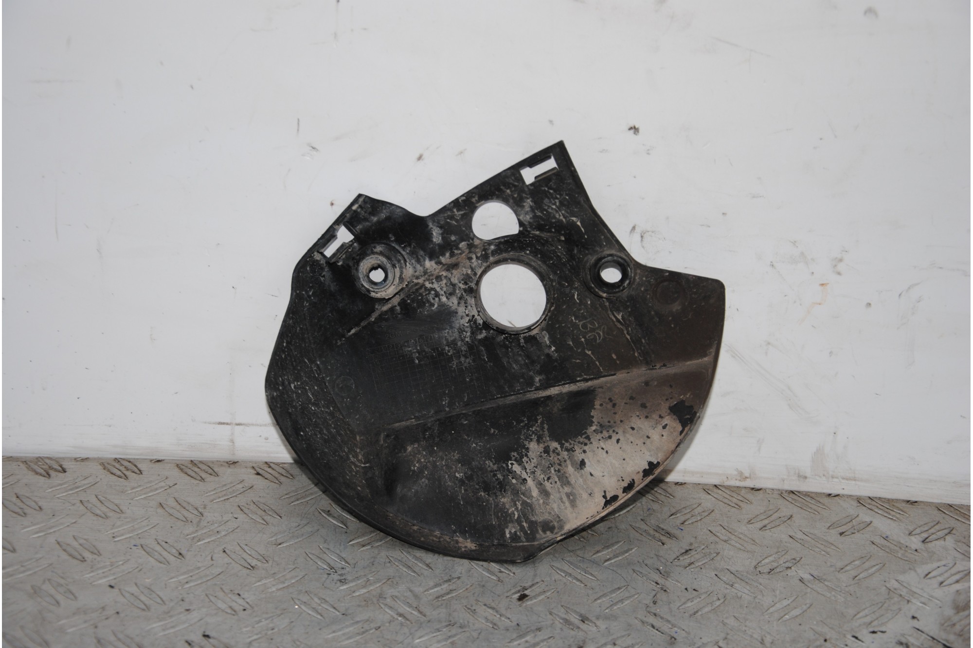 Copertura Disco Freno Anteriore Sinistro Yamaha Tricity 125 dal 2014 al 2020  1689584940224