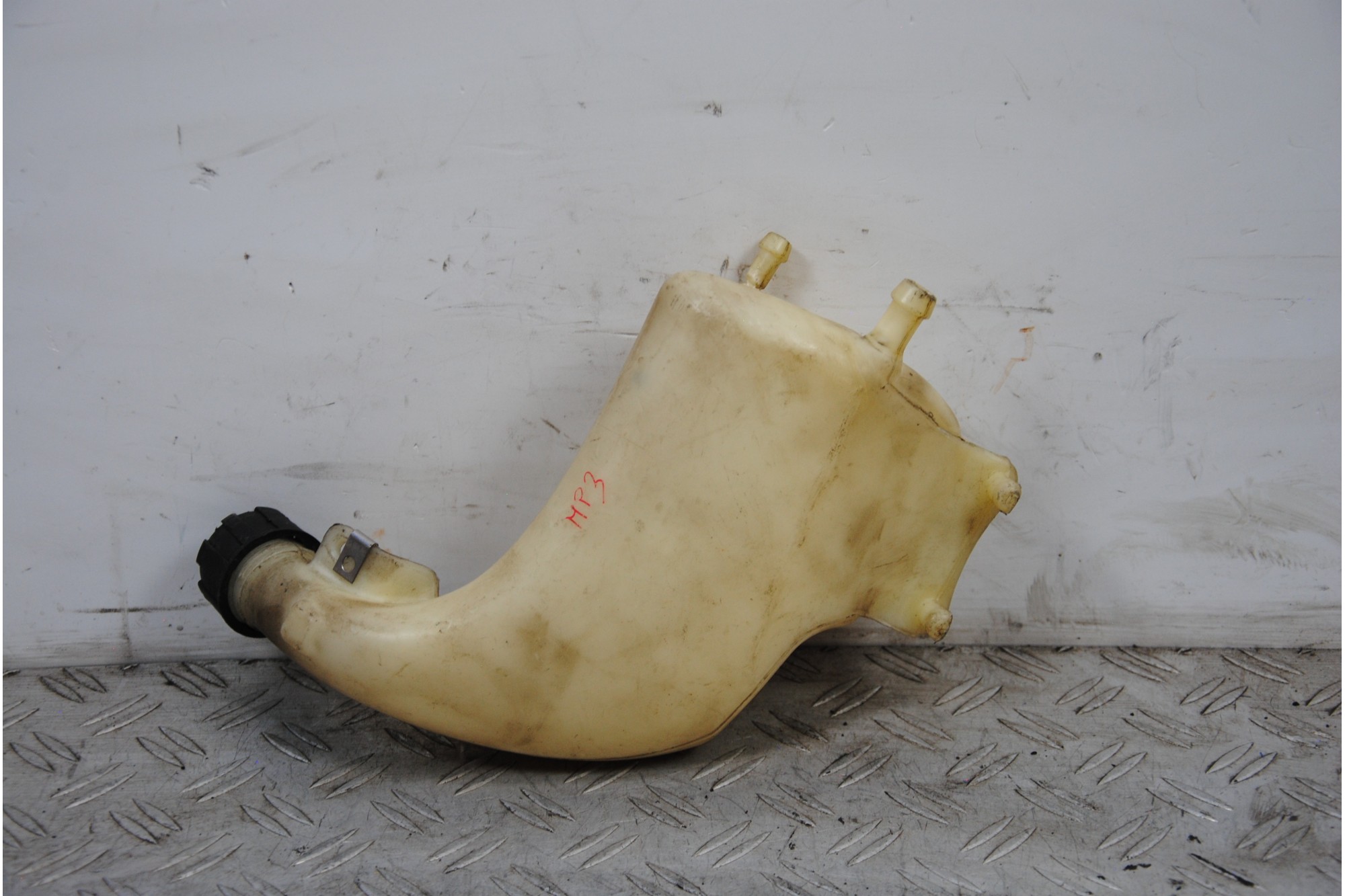 Vaschetta Acqua Piaggio MP3 250 Dal 2004 Al 2011  1689759866724
