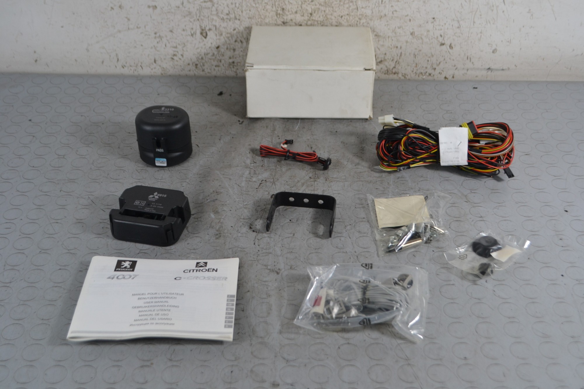 Kit Allarme Antifurto Peugeot 407/ Citroen C-Crosser dal 2007 al 2012 Cod 9690.08  1690204859772