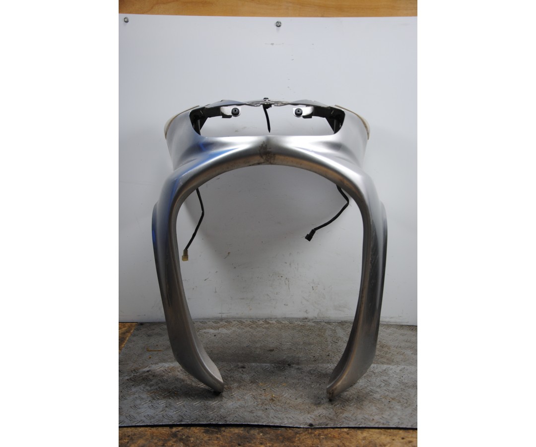 Carena Scudo Anteriore Yamaha Majesty 400 dal 2004 al 2008 1690379177053 Carena Scudo Anteriore Yamaha Majesty 400 dal 2004 al 2008 1690379177053