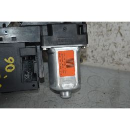 Motorino alzacristalli posteriore DX Volvo V50 Dal 2004 al 2012 Cod 979040-100  1691677053513