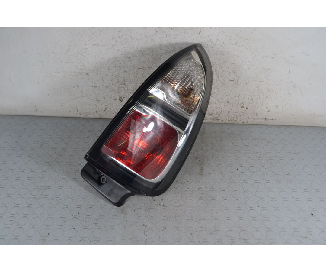 Fanale Stop Posteriore DX Citroen C3 Picasso dal 2008 al 2017 Cod 9681749180 1692628825937 Fanale Stop Posteriore DX Citroen C3 Picasso dal 2008 al 2017 Cod 9681749180 1692628825937