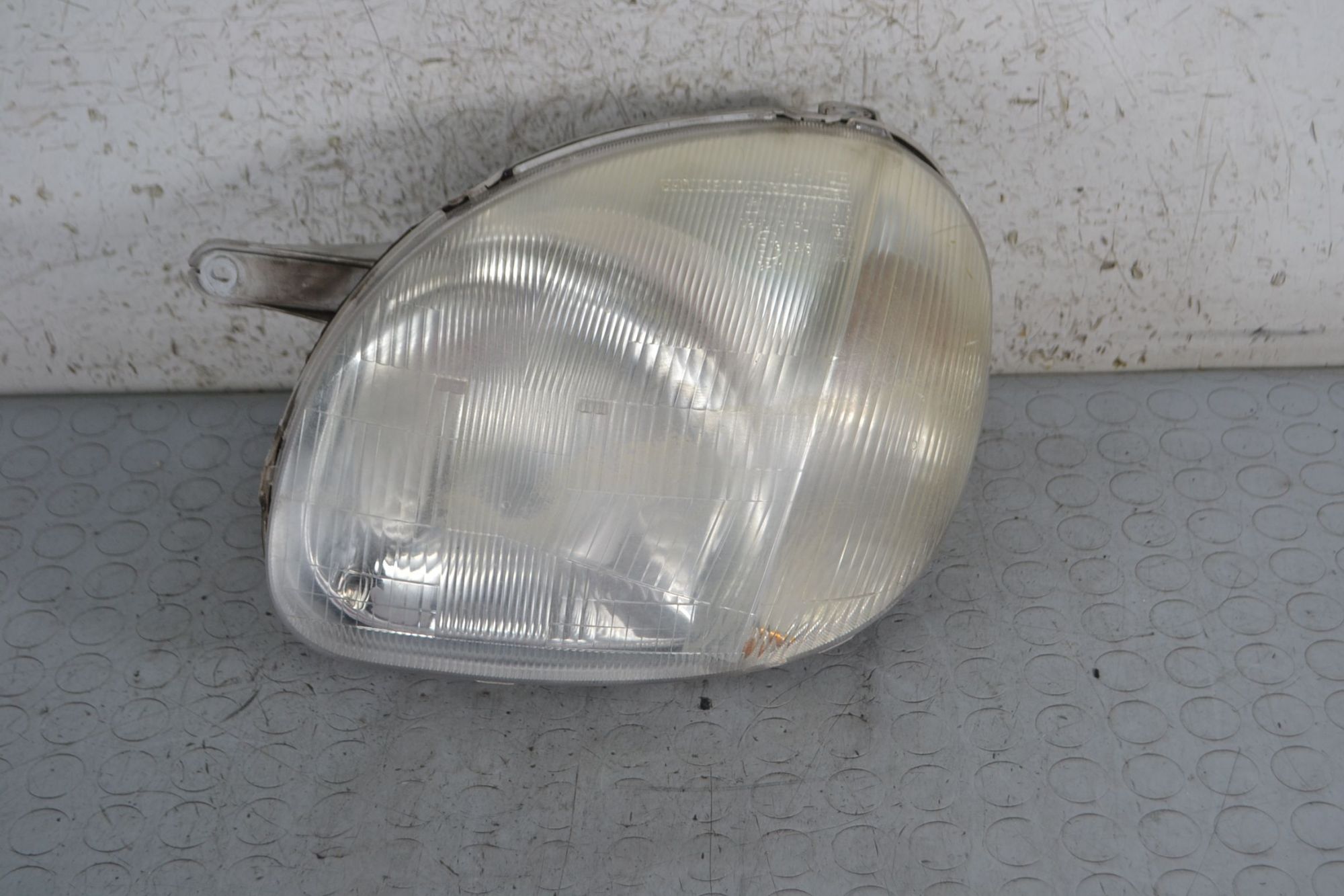 Faro Anteriore SX Hyundai Atos dal 1997 al 2003 Cod 92101-02xxx  1692629013081