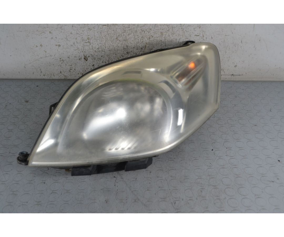 Faro Anteriore SX Fiat Fiorino dal 2008 al 2016 Cod 1353198080 1692971608744 Faro Anteriore SX Fiat Fiorino dal 2008 al 2016 Cod 1353198080 1692971608744