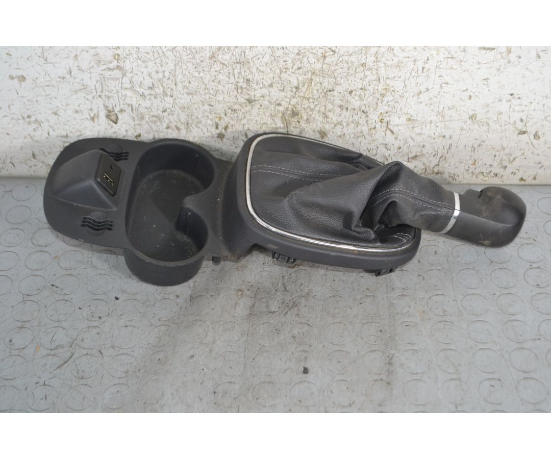 Cuffia leva cambio Opel Corsa D dal 2006 al 2014 Cod 13205815  1693209954121