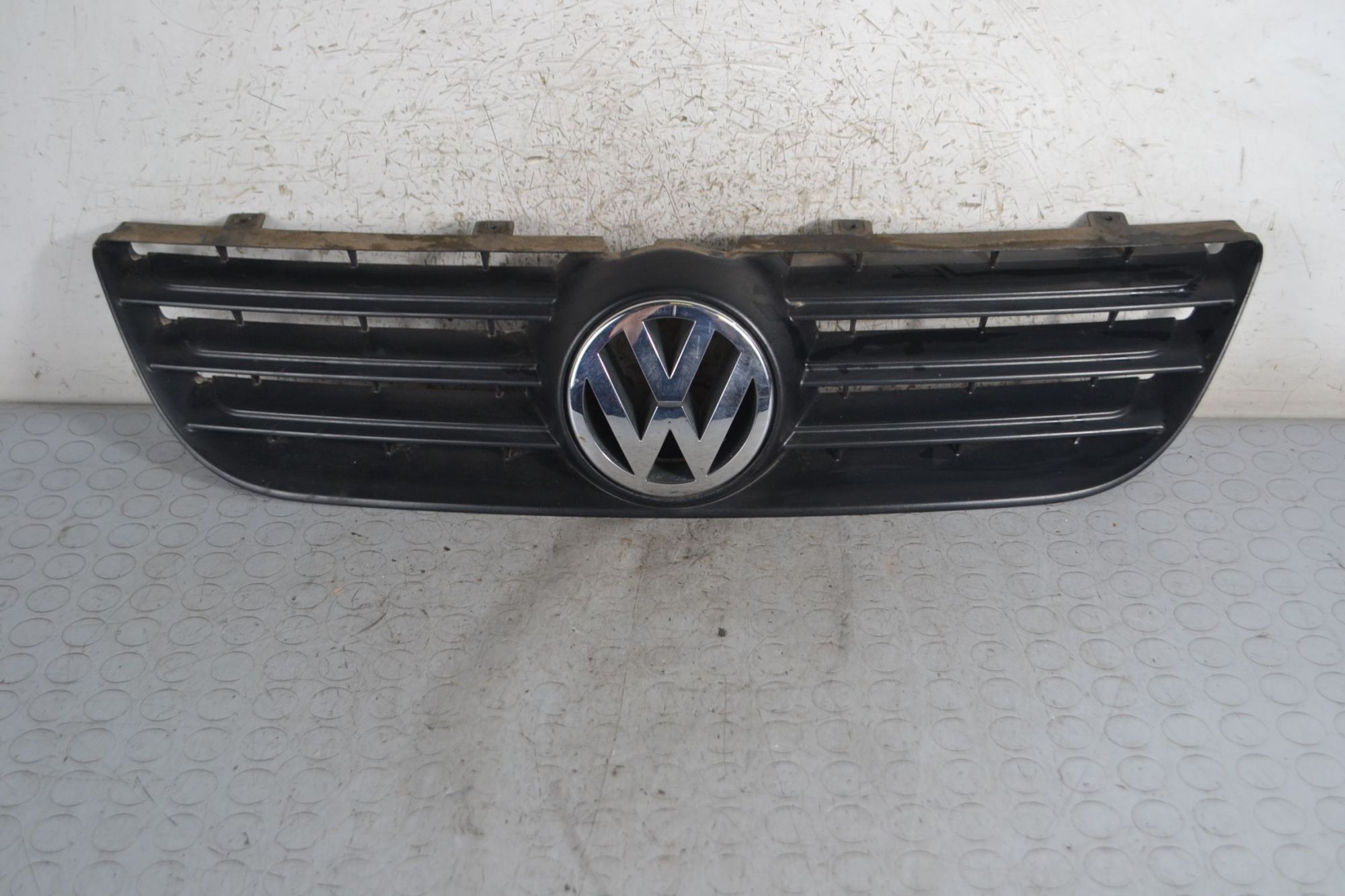 Griglia Anteriore Volkswagen Polo 9N dal 2001 al 2005 Cod 6q0853653e  1693211547670