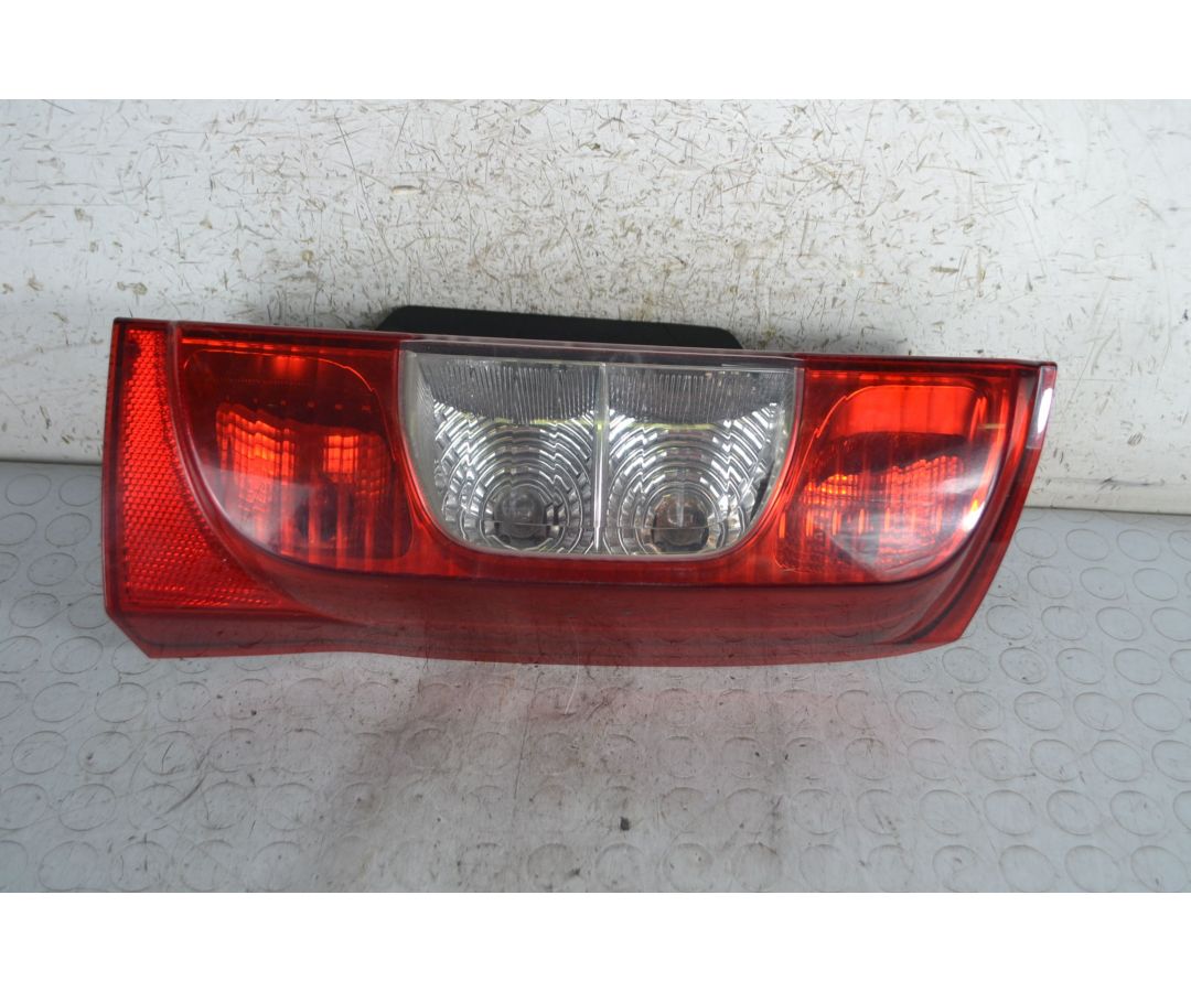 Fanale stop posteriore DX Fiat Qubo Dal 2008 al 2019 Cod 13204F/A 1693217038868 Fanale stop posteriore DX Fiat Qubo Dal 2008 al 2019 Cod 13204F/A 1693217038868