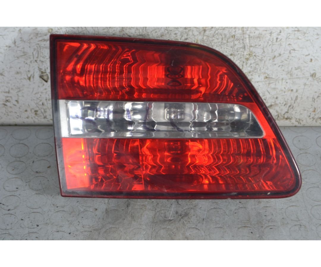 Fanale Stop Posteriore Interno SX Fiat Stilo dal 2001 al 2010 Cod 51717943 1693404288304 Fanale Stop Posteriore Interno SX Fiat Stilo dal 2001 al 2010 Cod 51717943 1693404288304