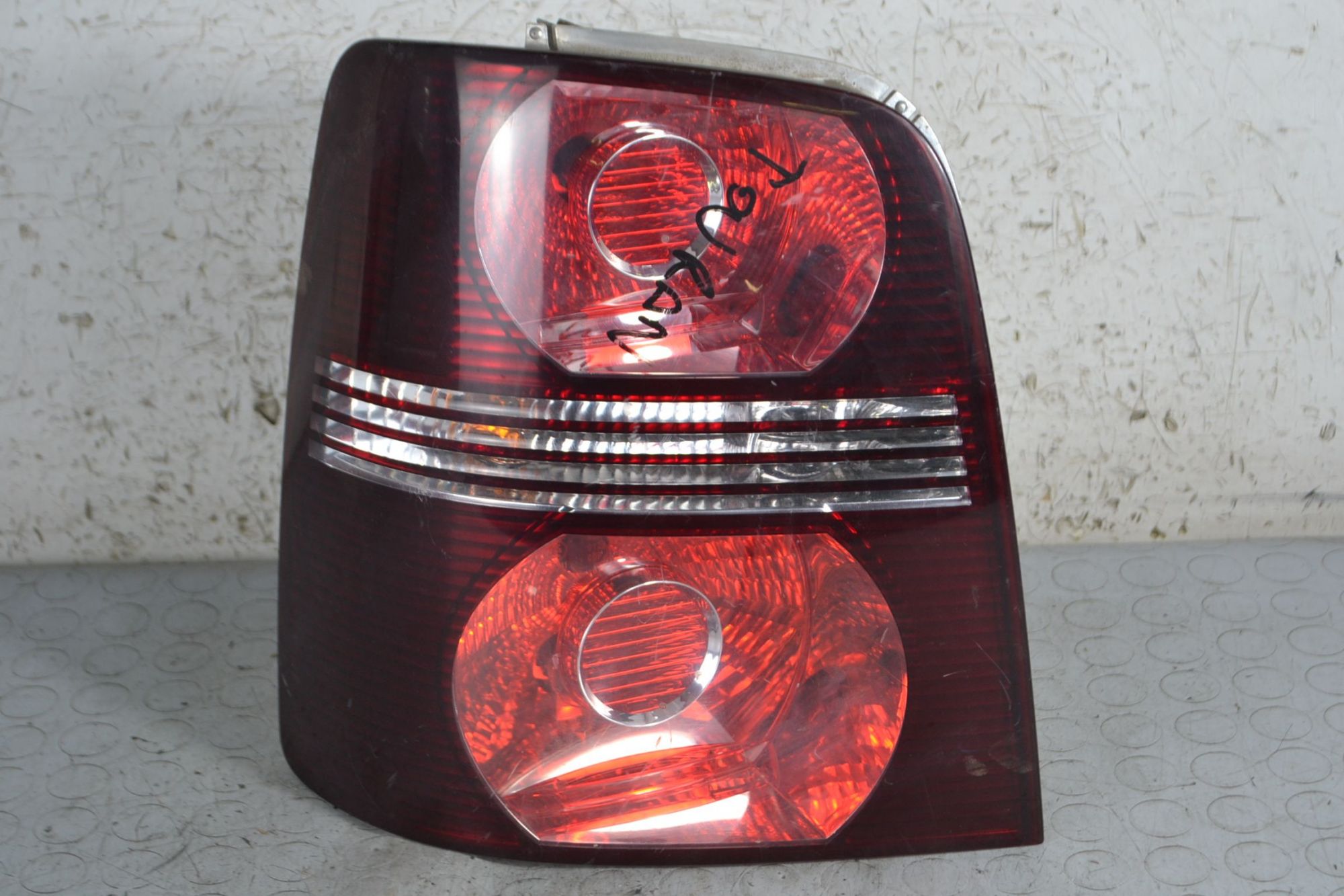 Fanale Stop Posteriore SX Volkswagen Touran dal 2007 al 2015  1693404922123