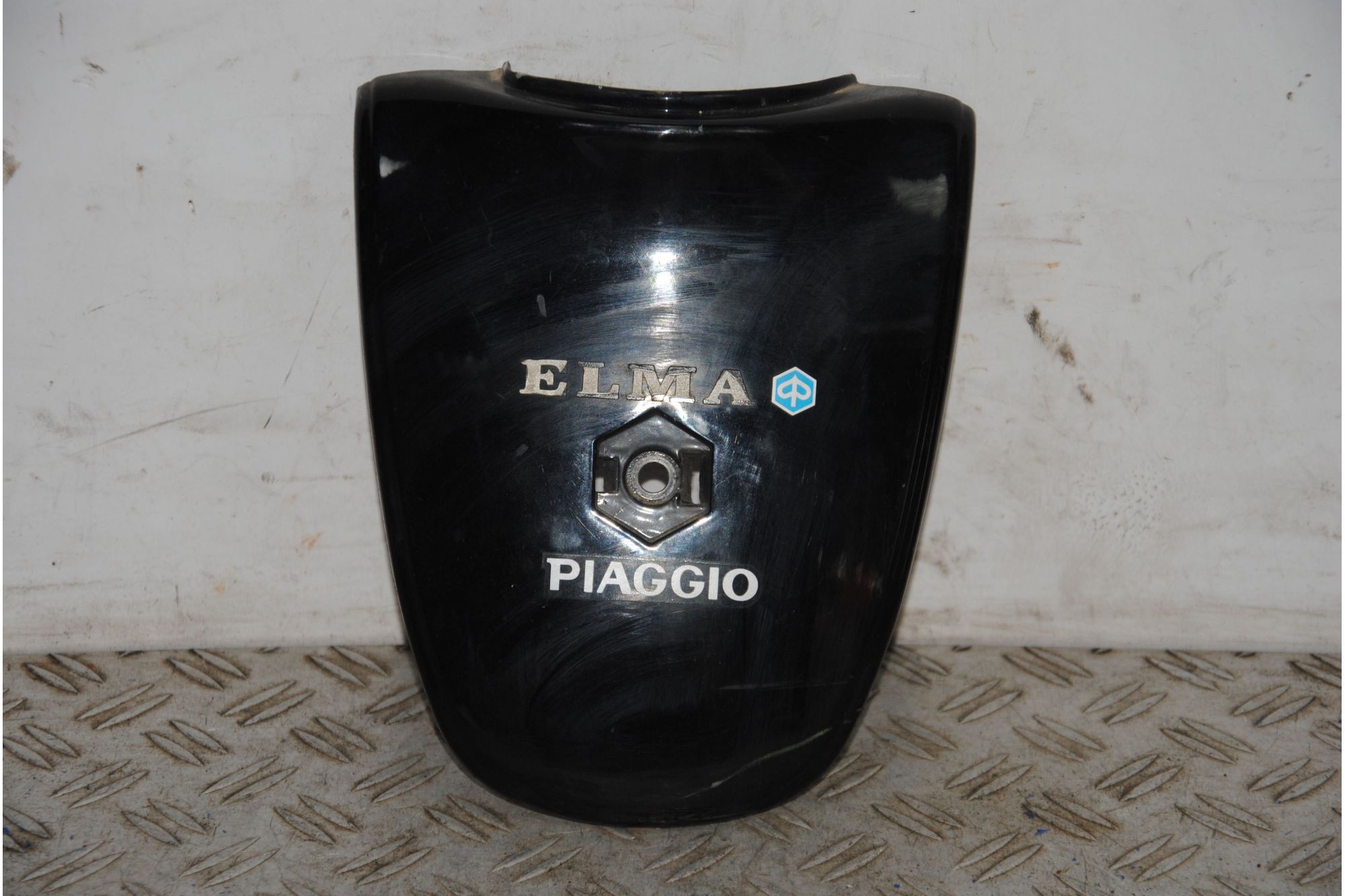 Carena Scudetto Anteriore Piaggio Liberty 50 dal 1997 al 2005  1693552635814