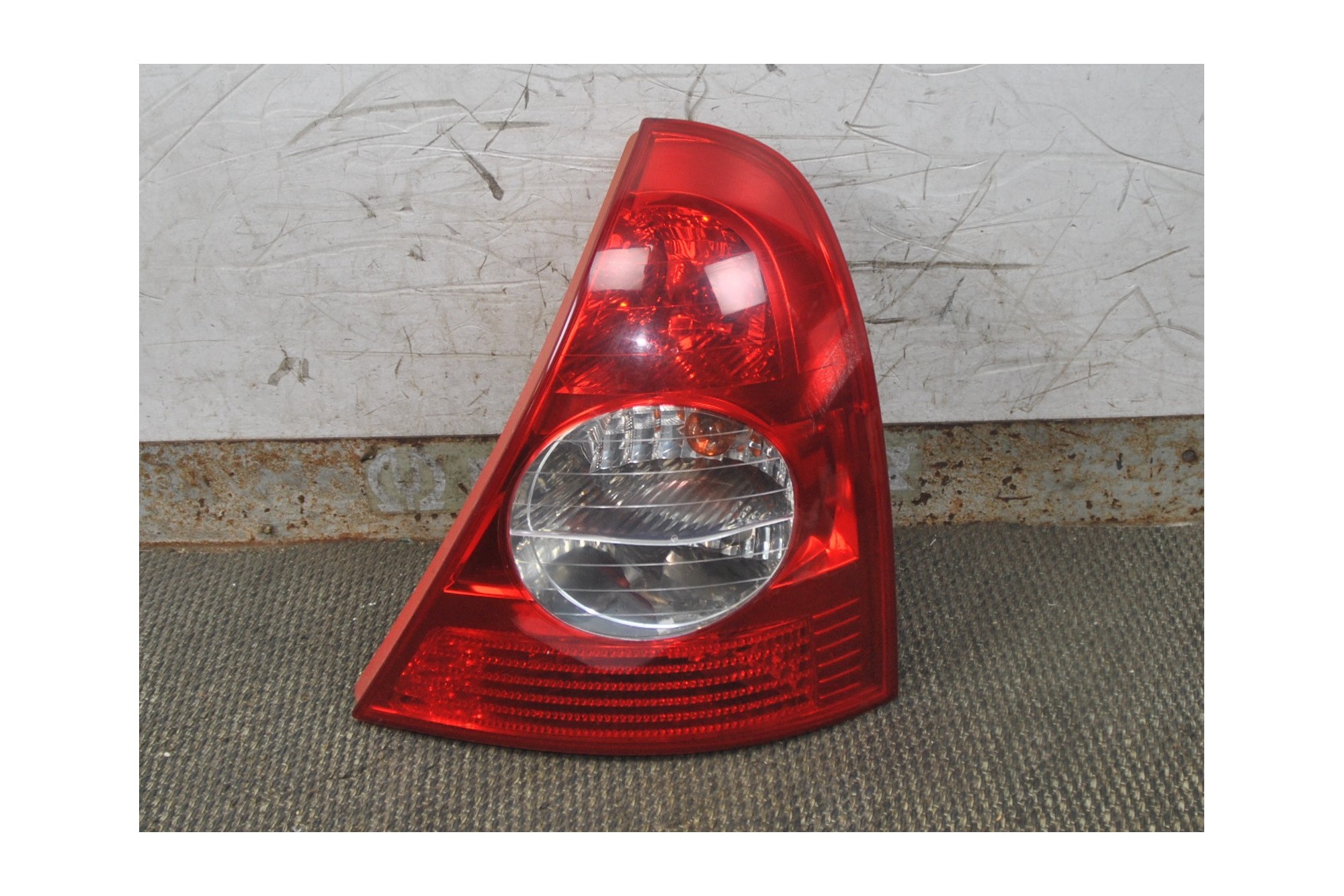 Fanale Stop Posteriore DX Renault Clio II dal 1998 al 2012 Cod 8200071414  2411111140567