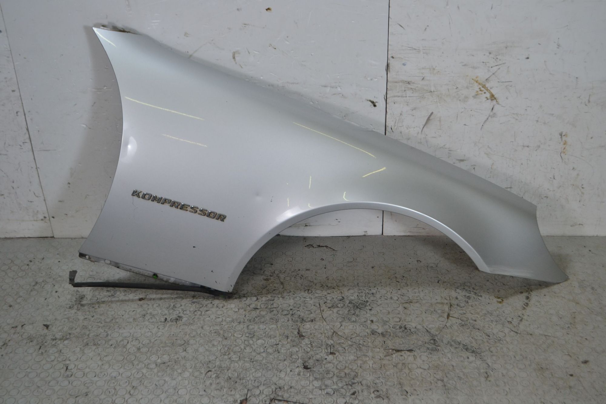 Parafango Anteriore DX Mercedes SLK R170 dal 2000 al 2004  1693823212003