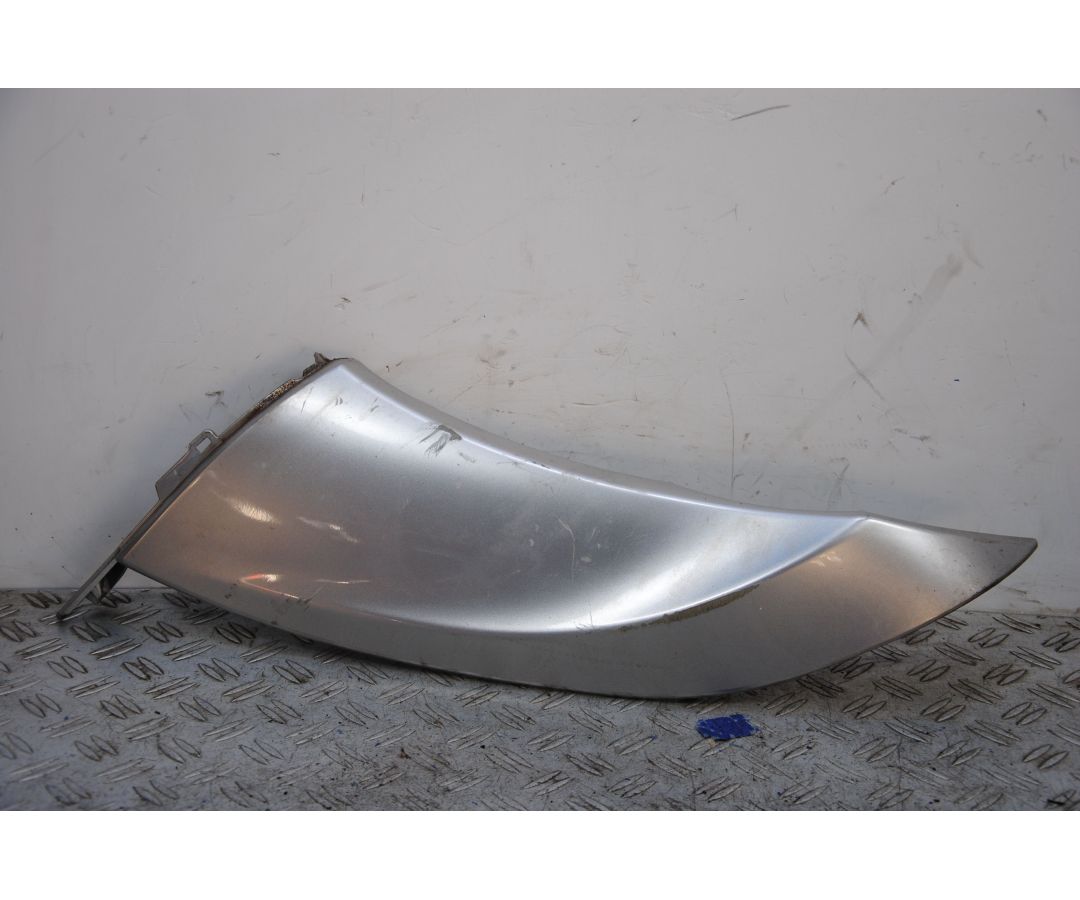 Carena Fianchetto Anteriore Destro Yamaha Xenter 125 / 150 dal 2011 al 2018 COD 52S-F835V-00 1693905994148 Carena Fianchetto Anteriore Destro Yamaha Xenter 125 / 150 dal 2011 al 2018 COD 52S-F835V-00 1693905994148