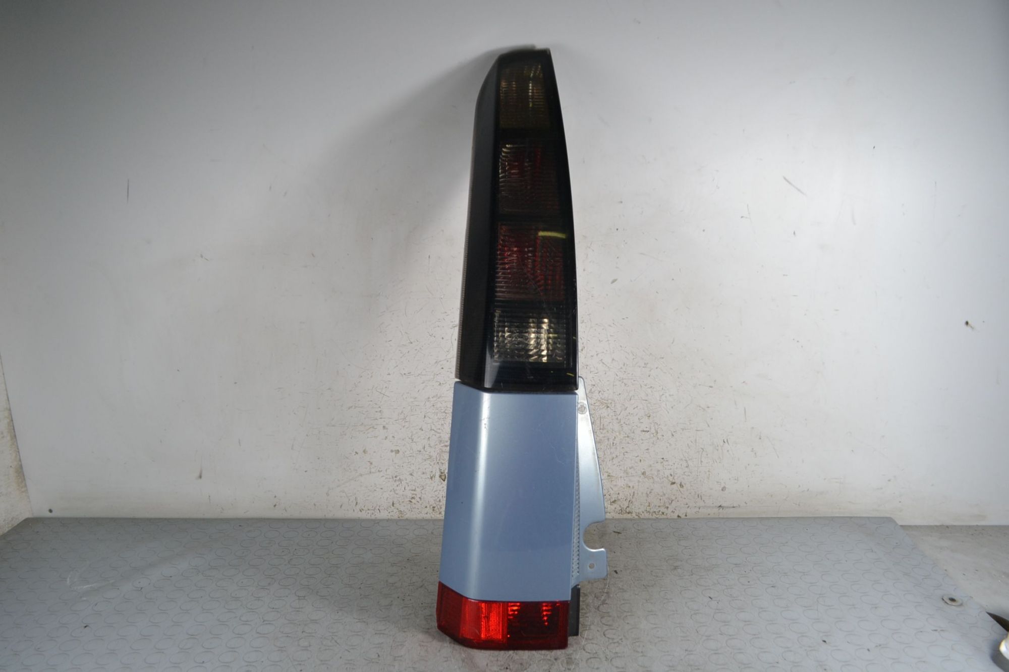 Fanale Stop Posteriore e Fendinebbia Posteriore SX Opel Meriva A dal 2003 al 2010 Cod 93187879  1693987839221