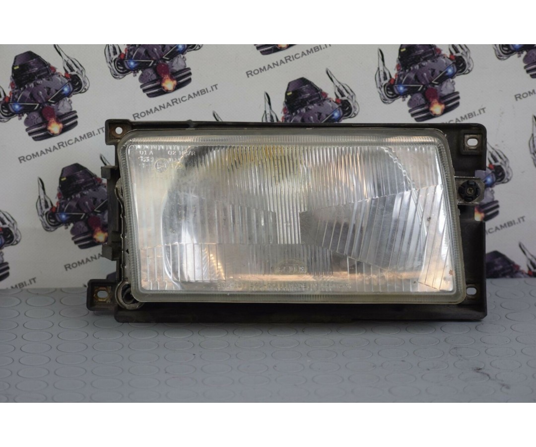 Faro Fanale anteriore Destro DX Volkswagen Polo dal 1991 al 1994 Faro Fanale anteriore Destro DX Volkswagen Polo dal 1991 al 1994