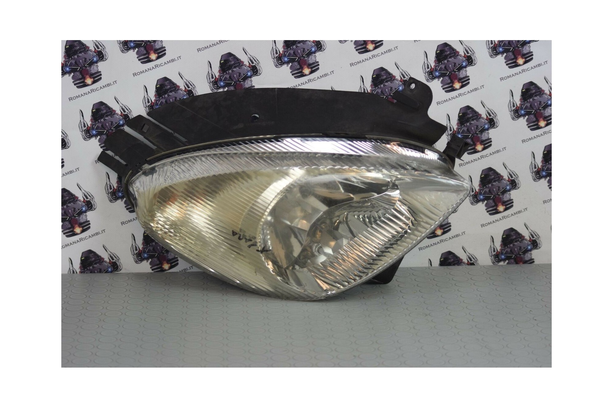 Faro anteriore DX Destro Citroen Xsara Picasso dal 1999 al 2012 oe 6205W0  2411111138267