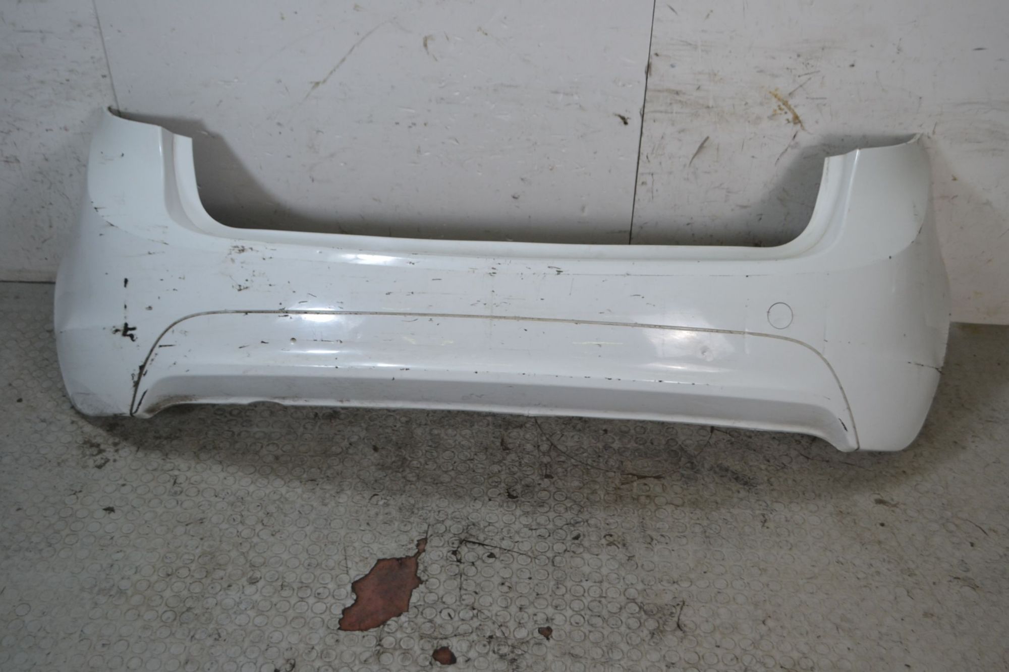 Paraurti Posteriore Opel Meriva B dal 2010 al 2017 NB Diversi graffi come allegato in foto  1694072815724
