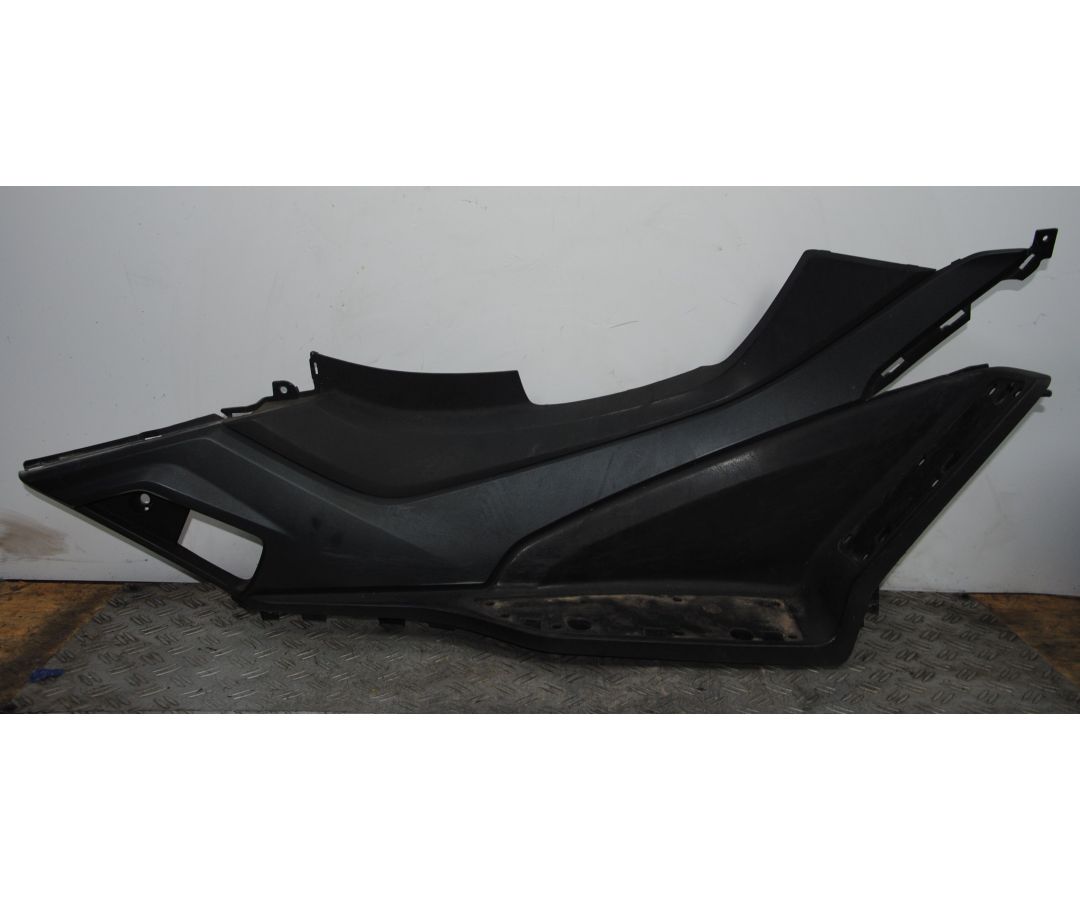 Carena Poggiapiedi Destro Kymco X-town 125 / 300 Dal 2016 al 2020 1694162939071 Carena Poggiapiedi Destro Kymco X-town 125 / 300 Dal 2016 al 2020 1694162939071