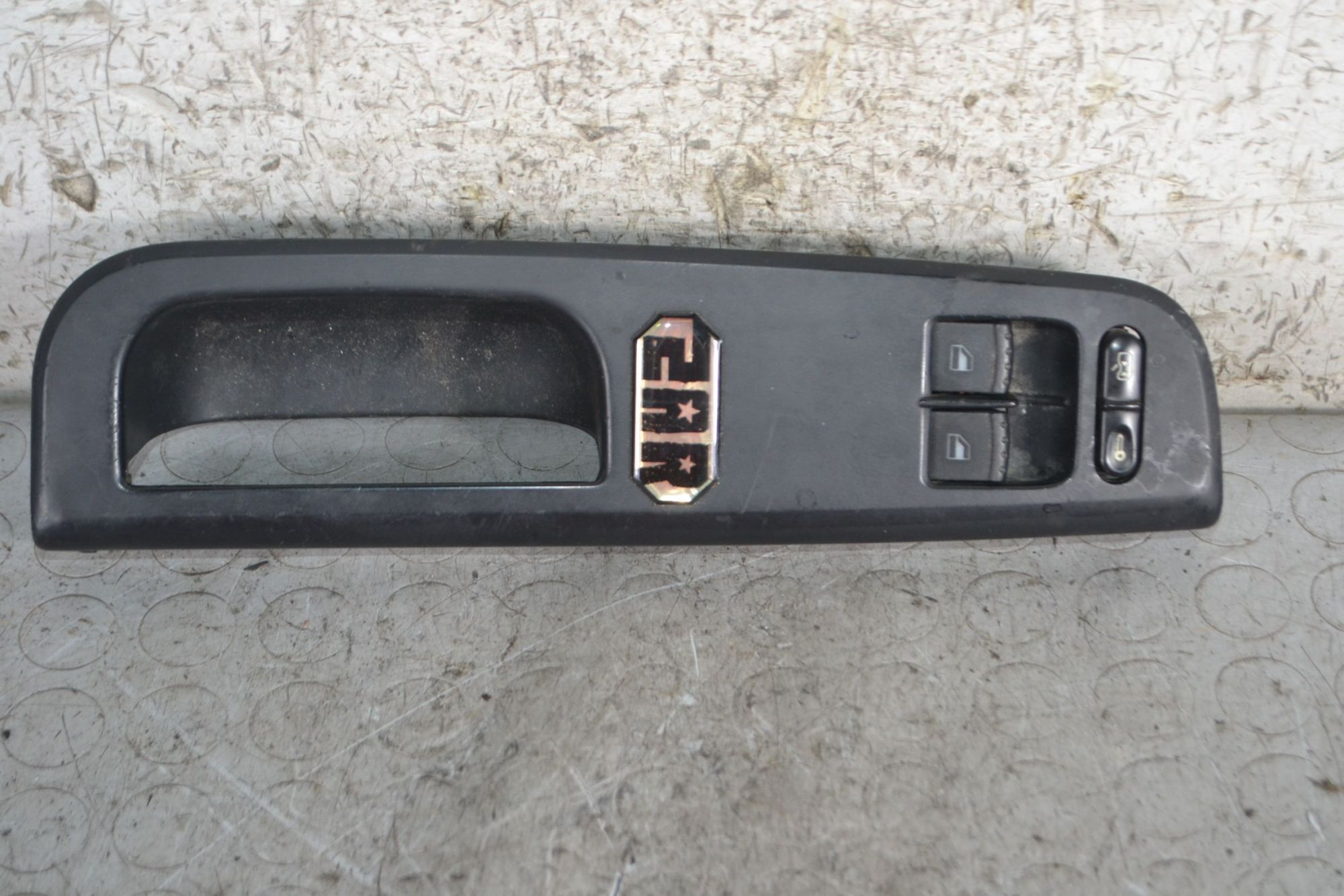 Pulsantiera Alzacristalli Anteriore SX Volkswagen Golf IV 3 Porte dal 1997 al 2004  1694416529522