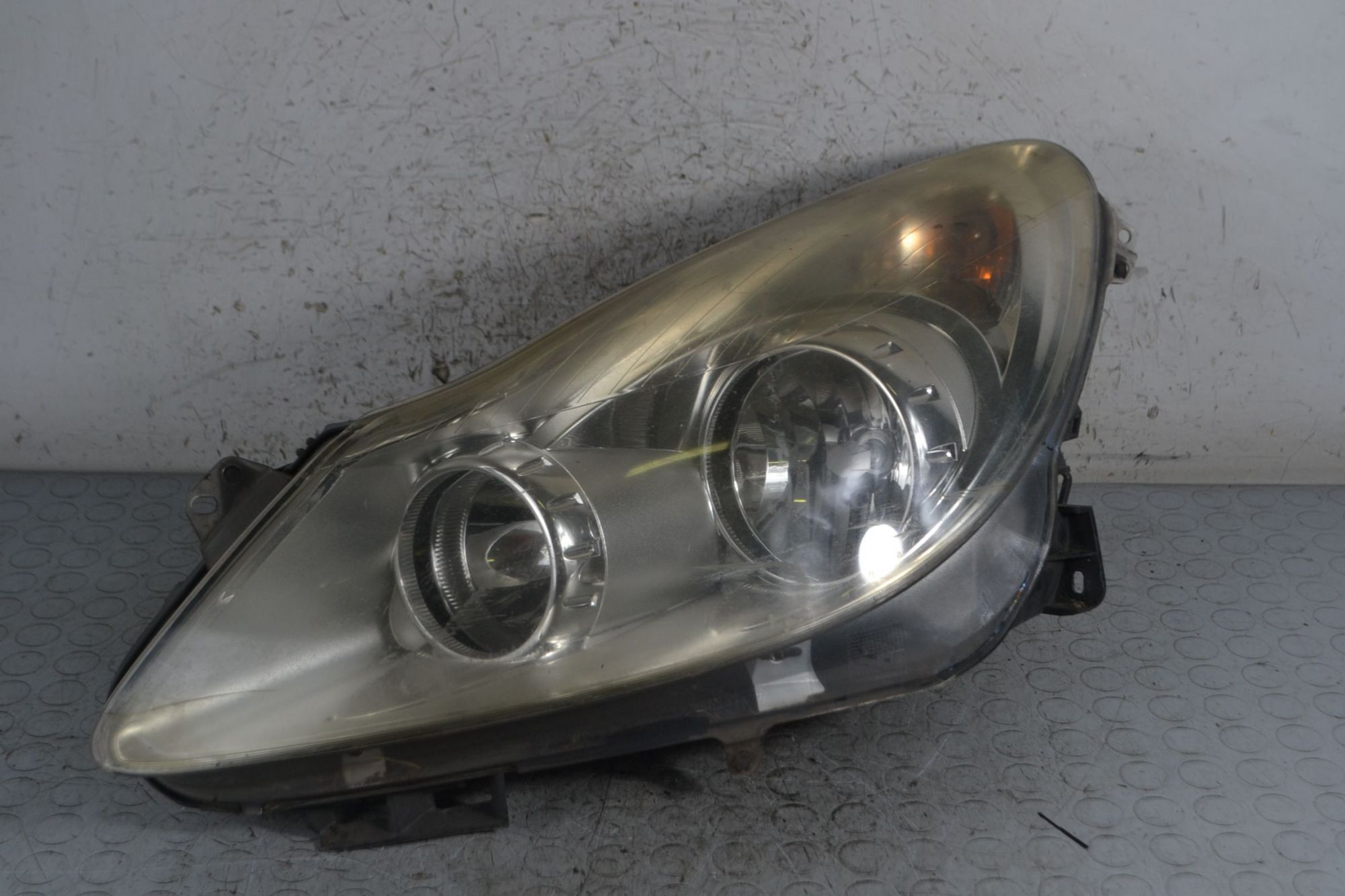 Faro Fanale Anteriore Sinistro SX Opel Corsa D dal 2006 al 2010 Cod 13186381  1694439756394