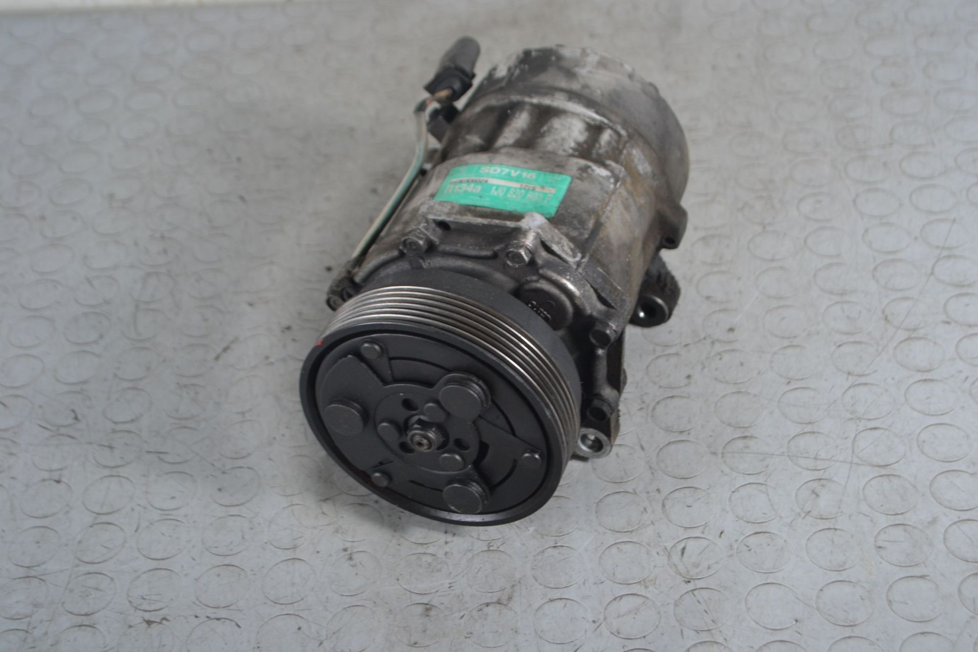 Compressore Aria Condizionata Volkswagen Golf IV dal 1997 al 2004 Cod 1j0820803f  1694442526809