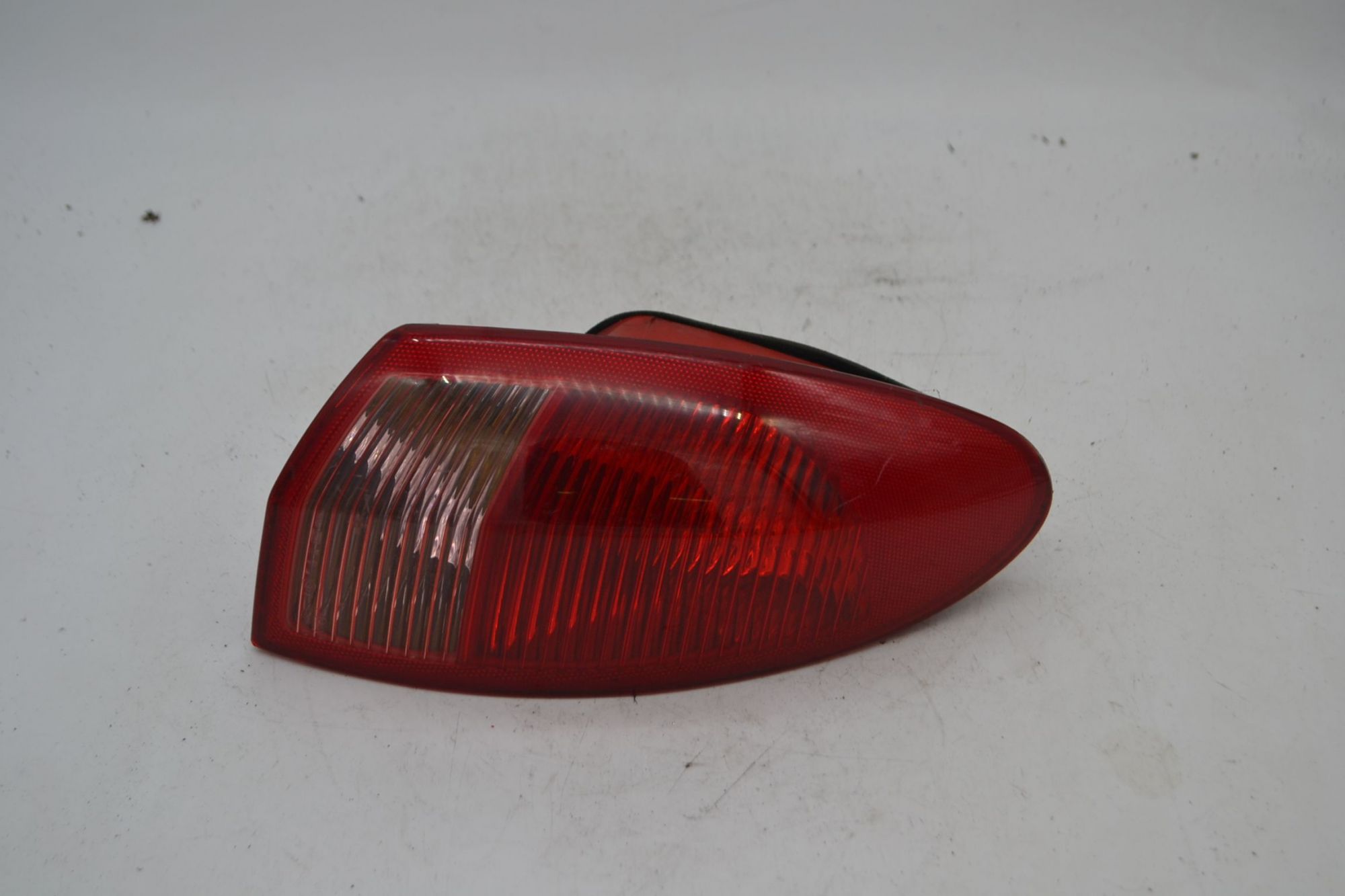 Fanale Stop Posteriore Esterno DX Alfa Romeo 147 dal 2000 al 2010 Cod 46556347  1694608964131