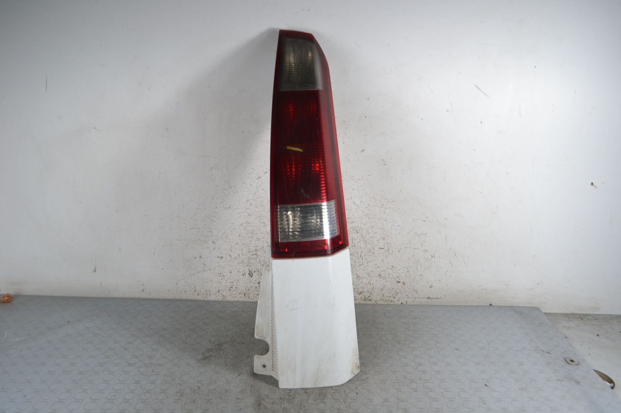 Fanale Stop Posteriore DX Opel Meriva A dal 2003 al 2010 Cod 93184713  1694704777024