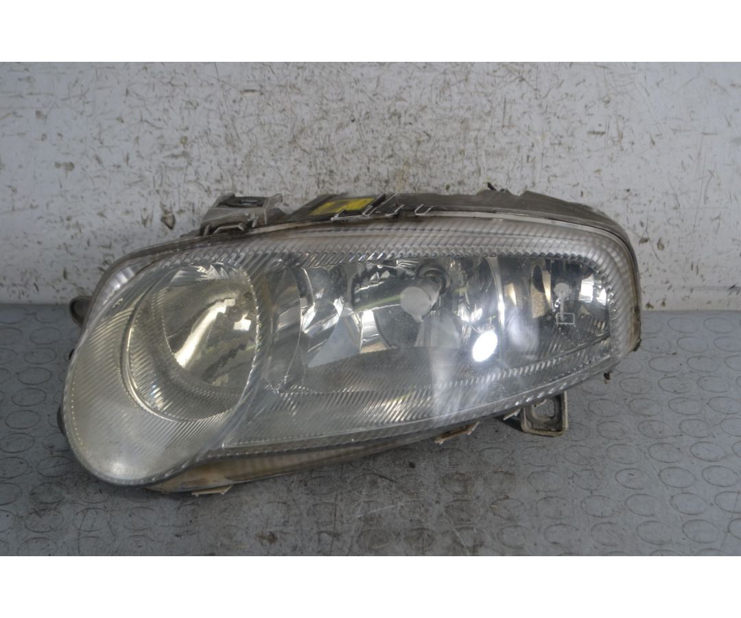 Faro anteriore SX Alfa Romeo 147 Dal 2000 al 2005 Cod 465565640  1694705016665