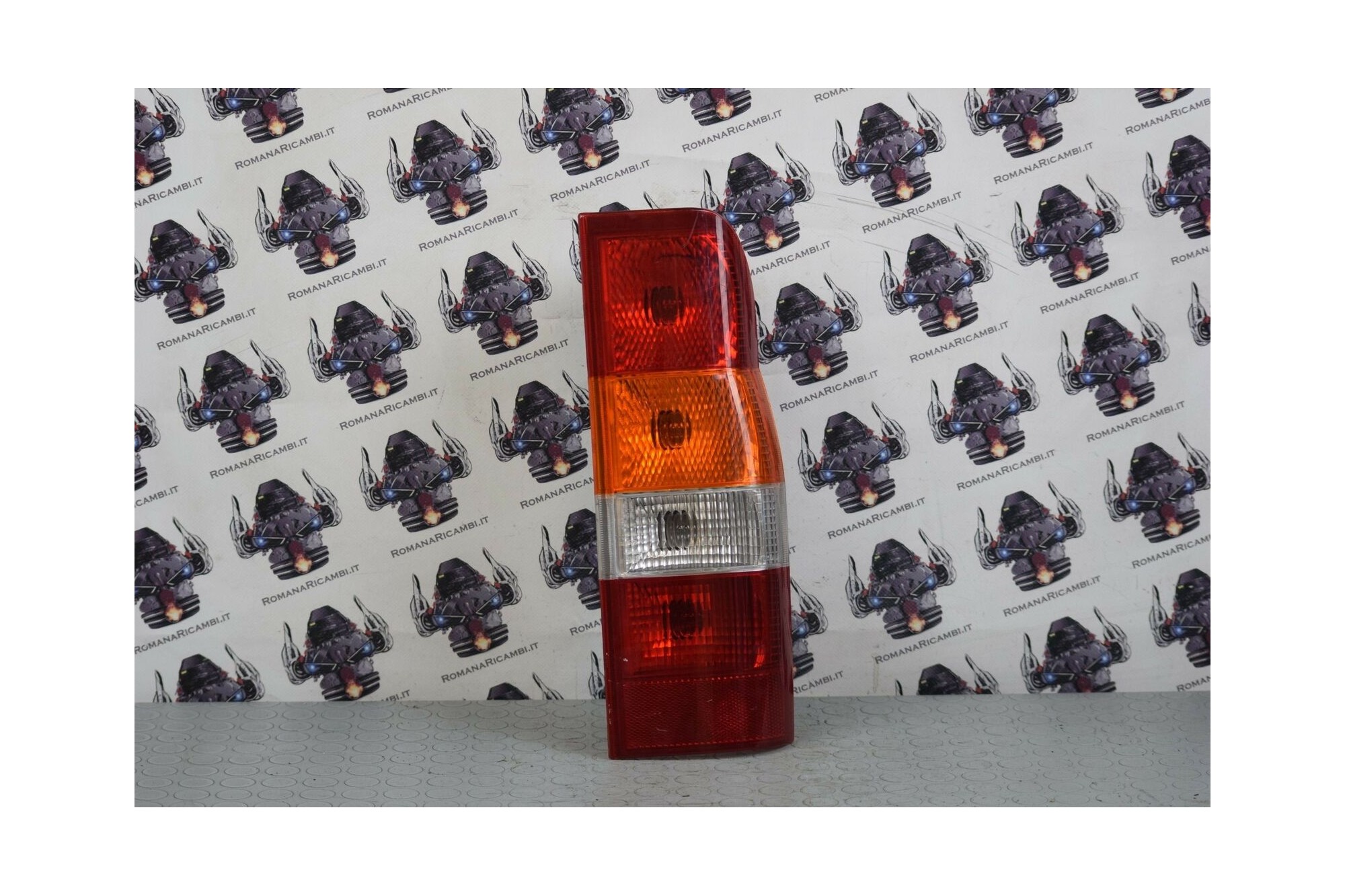 Fanale stop posteriore DX Ford Transit dal 2000 al 2006 cod. yc1x-13N004-A  2411111140499