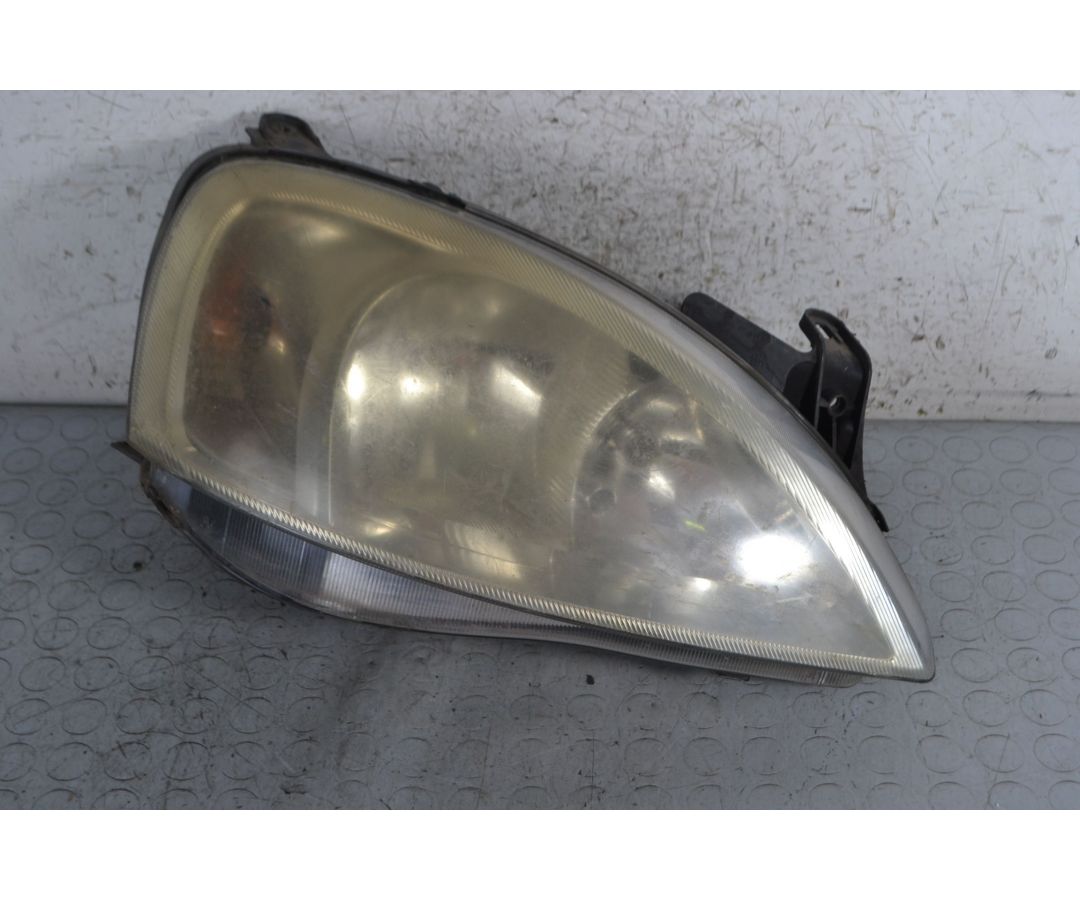 Faro Anteriore DX Opel Corsa C dal 2000 al 2006 Cod 13195924 1694773346015 Faro Anteriore DX Opel Corsa C dal 2000 al 2006 Cod 13195924 1694773346015