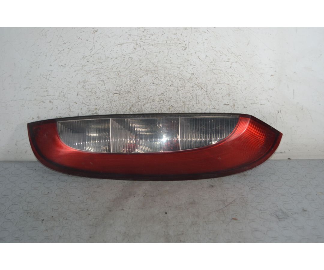 Fanale Stop Posteriore DX Opel Corsa C dal 2000 al 2006 Cod 09114337 1695112876637 Fanale Stop Posteriore DX Opel Corsa C dal 2000 al 2006 Cod 09114337 1695112876637