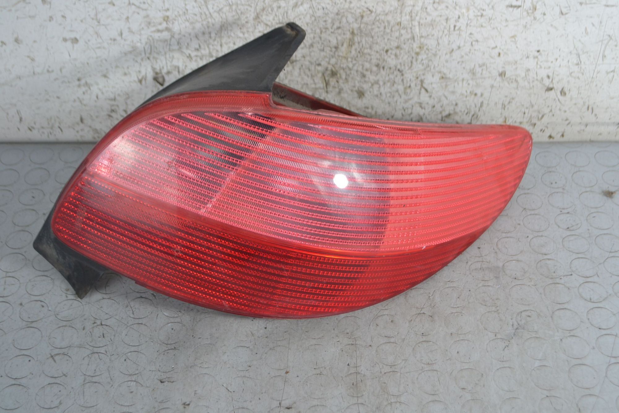 Fanale Stop Posteriore DX Peugeot 206 dal 1998 al 2012 Cod 6351P1  1695132851553