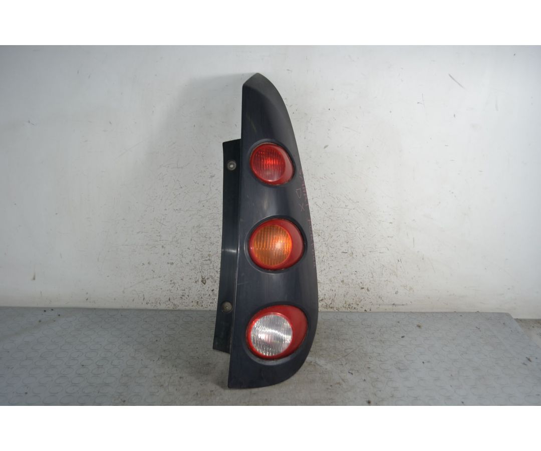 Fanale Stop posteriore DX Smart ForFour W454 dal 2004 al 2006 Cod A4548200064  1695192902813
