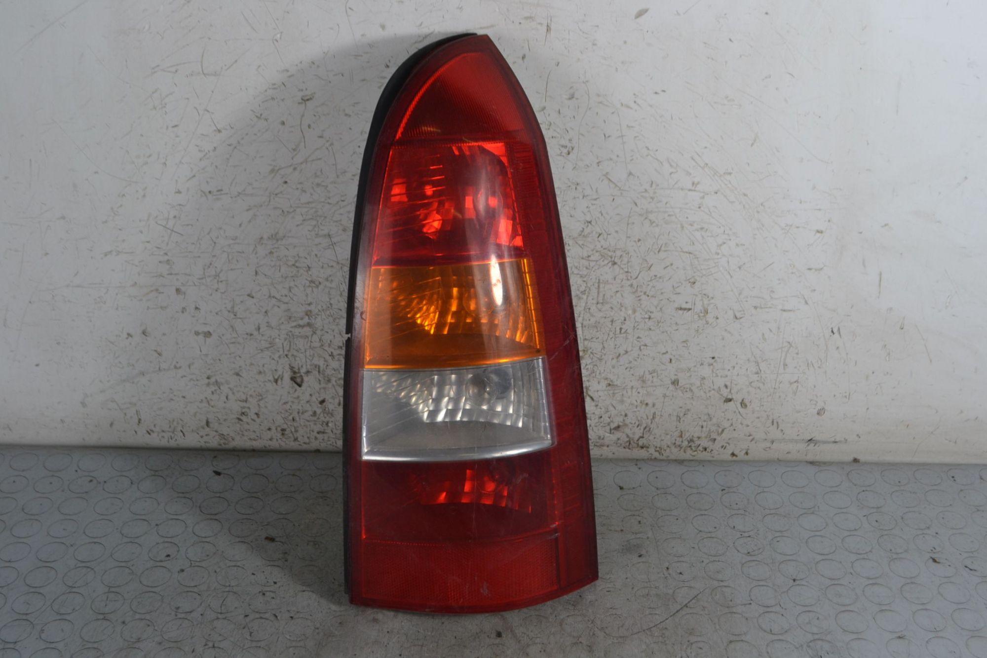 Fanale Stop Posteriore DX Opel Astra G SW dal 1998 al 2006 Cod 9117211  1695205205344