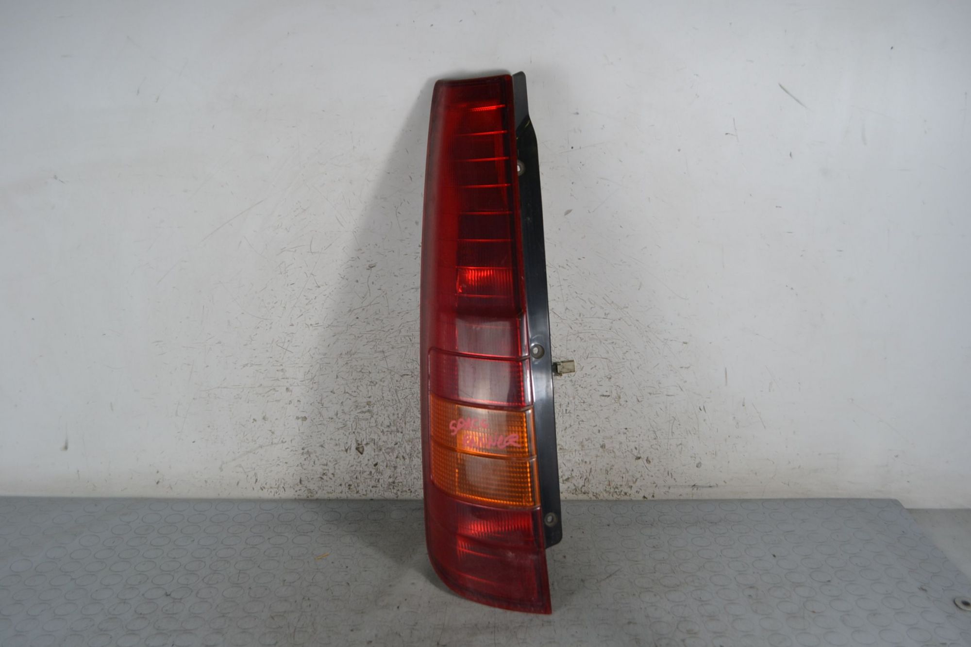Fanale Stop Posteriore SX Mitsubishi Space Runner II dal 1997 al 2002 Cod MR465605  1695307590454