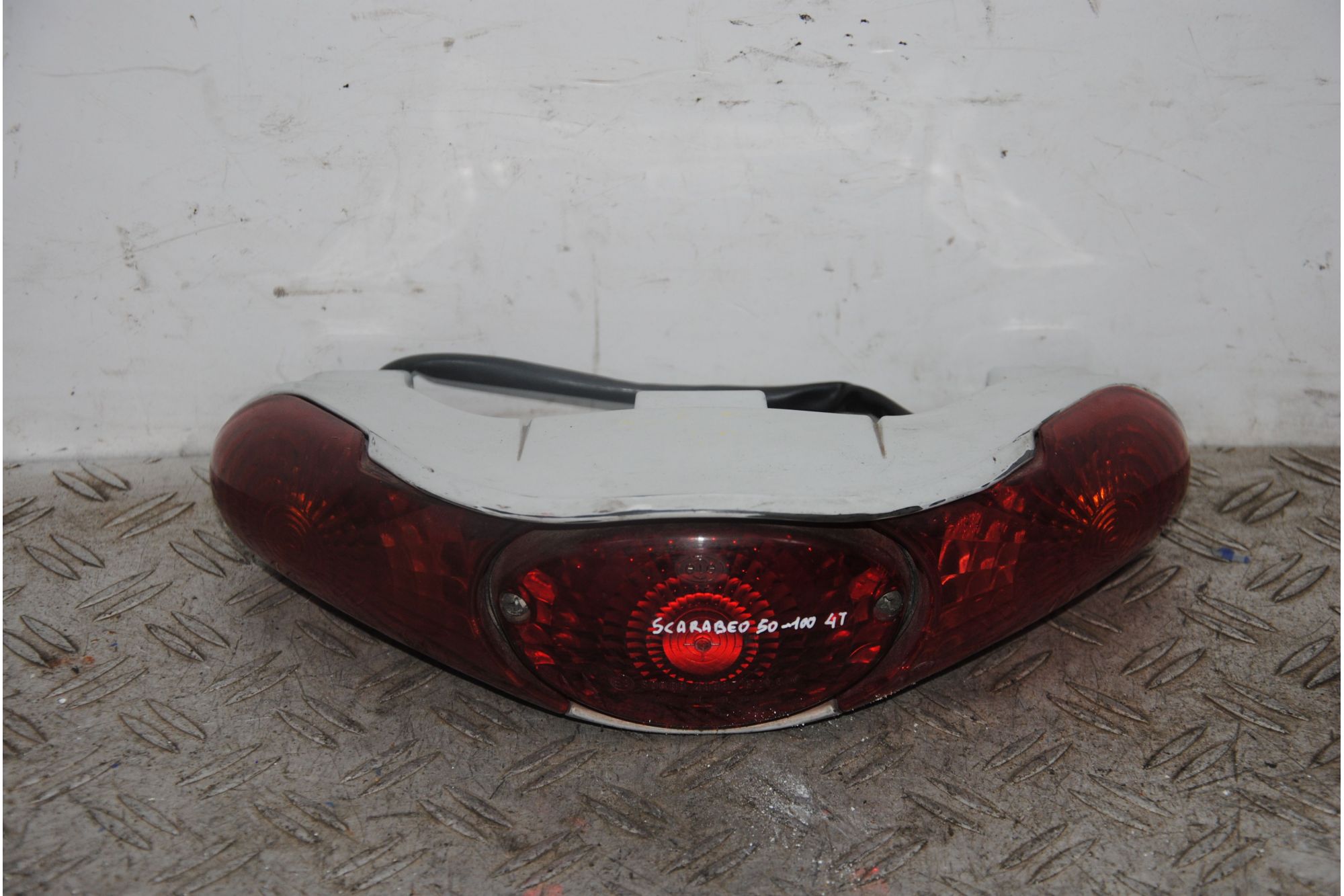 Fanale Stop Posteriore Aprilia Scarabeo 50 / 100 4t Dal 2007 al 2016  1695308746270