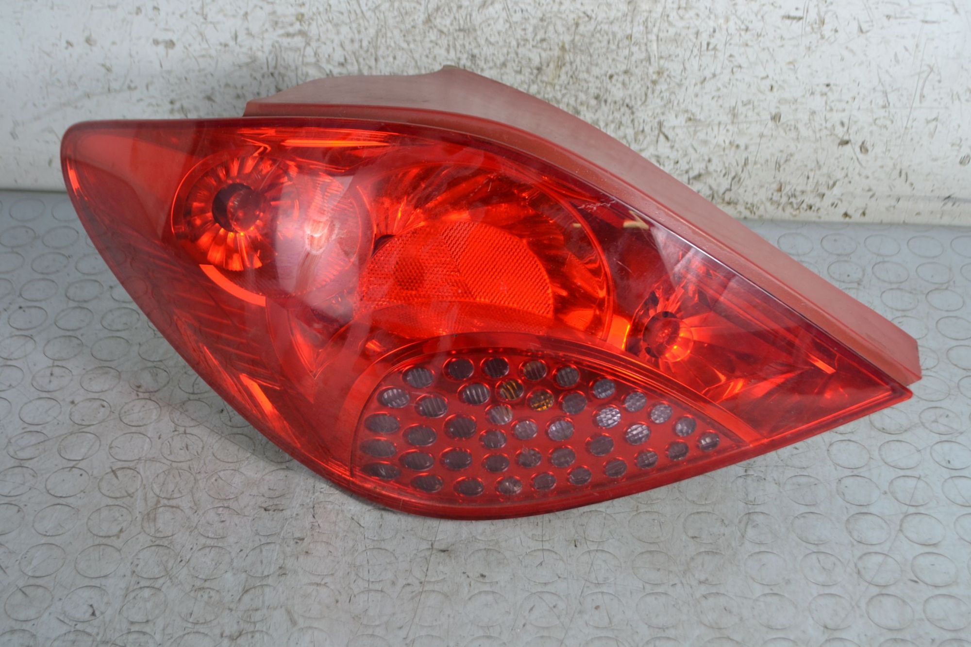 Fanale Stop posteriore SX Peugeot 207 dal 2007 al 2015 Cod 9649986680  1695637724093
