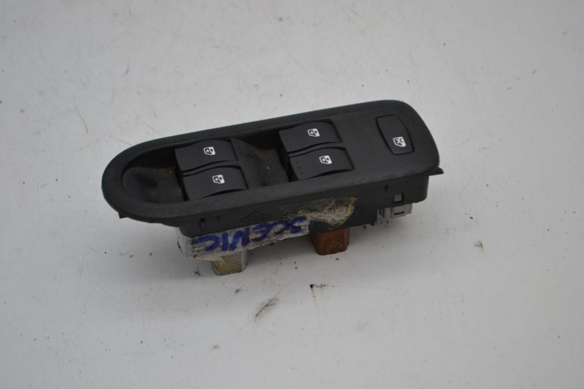 Pulsantiera Alzacristalli Anteriore SX Renault Scenic II dal 2003 al 2009 Cod 156018070  1695647407573