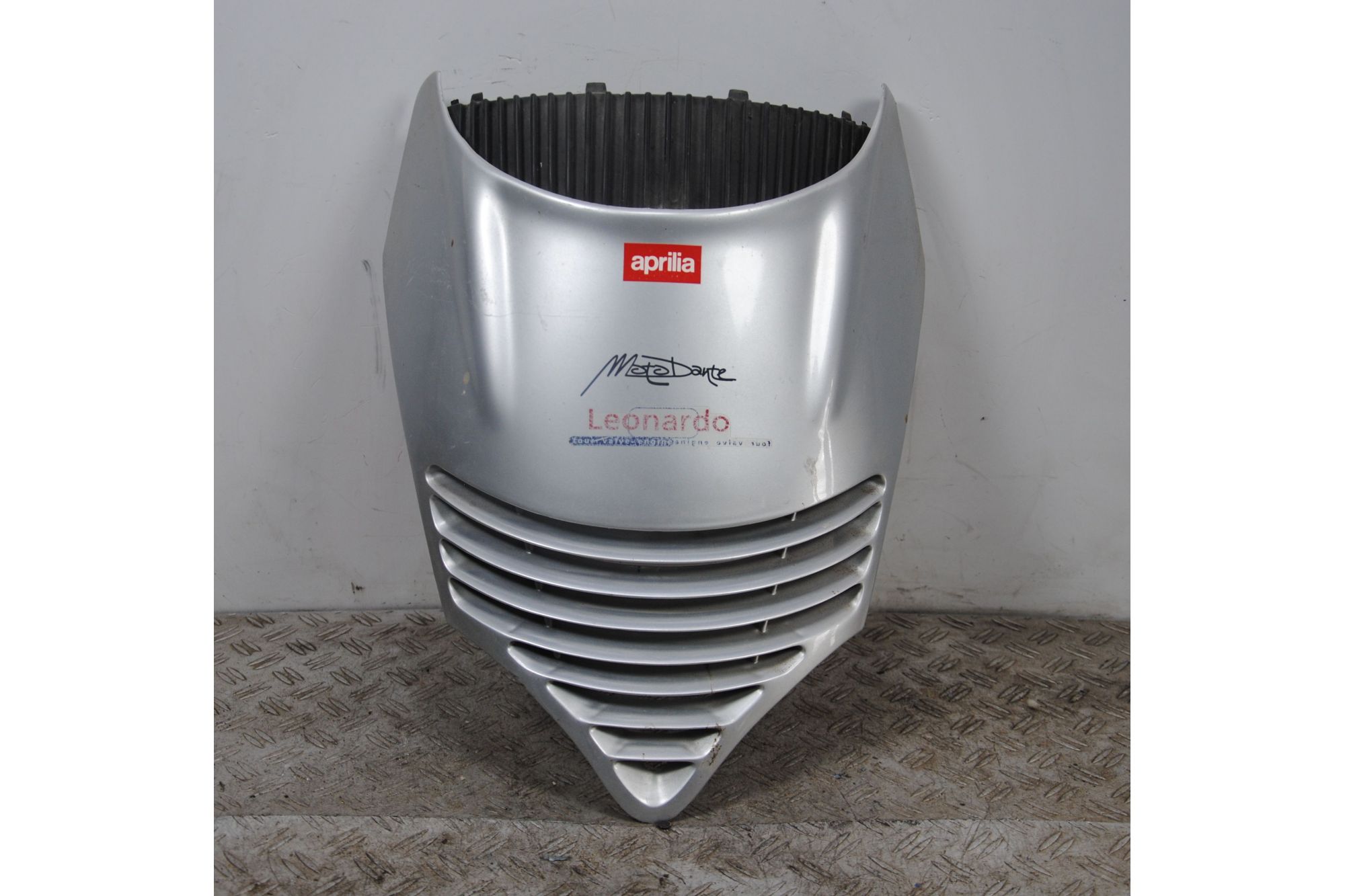 Carena Scudetto Anteriore Aprilia Leonardo 125 / 150 dal 1997 al 2007  1695722252081
